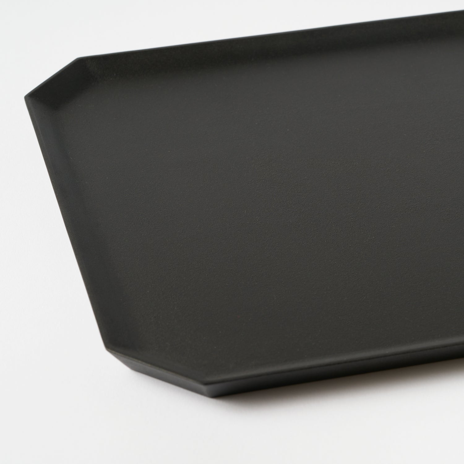 Sumikiri Plate (L) / Takao Togashi