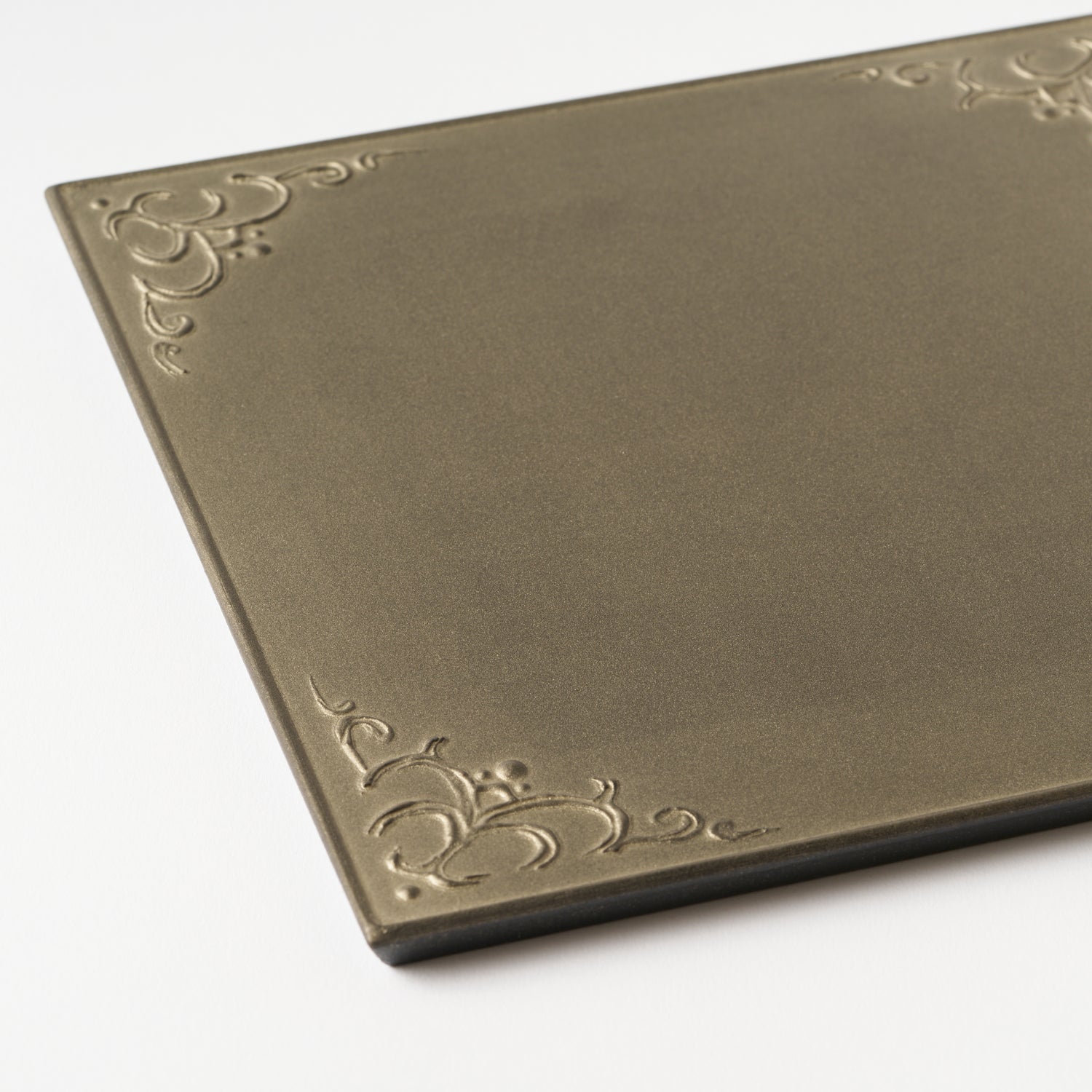 Tetsu-sabi Plate / Takao Togashi