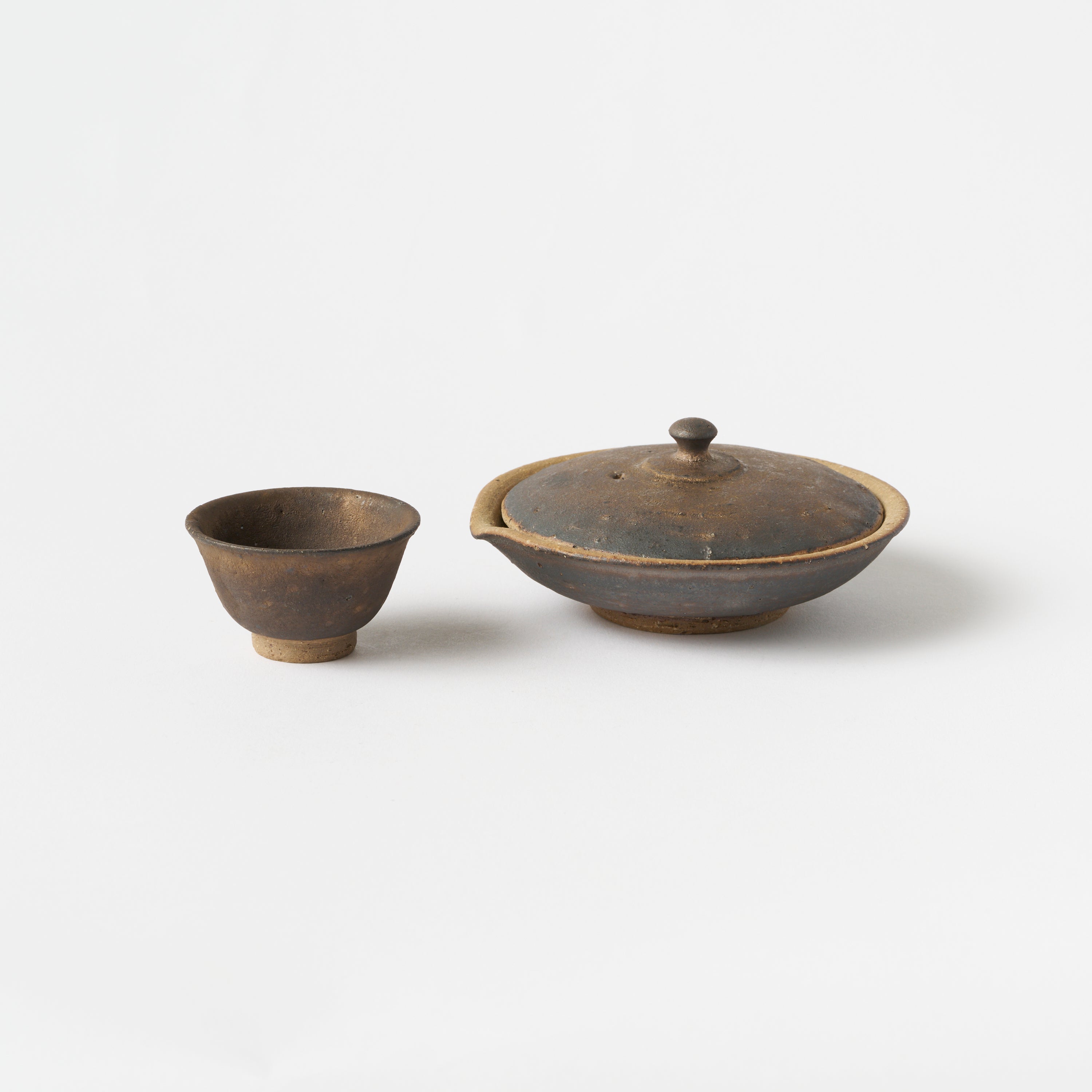 Tea Cup S (Black with Gold) / Junzo Maekawa