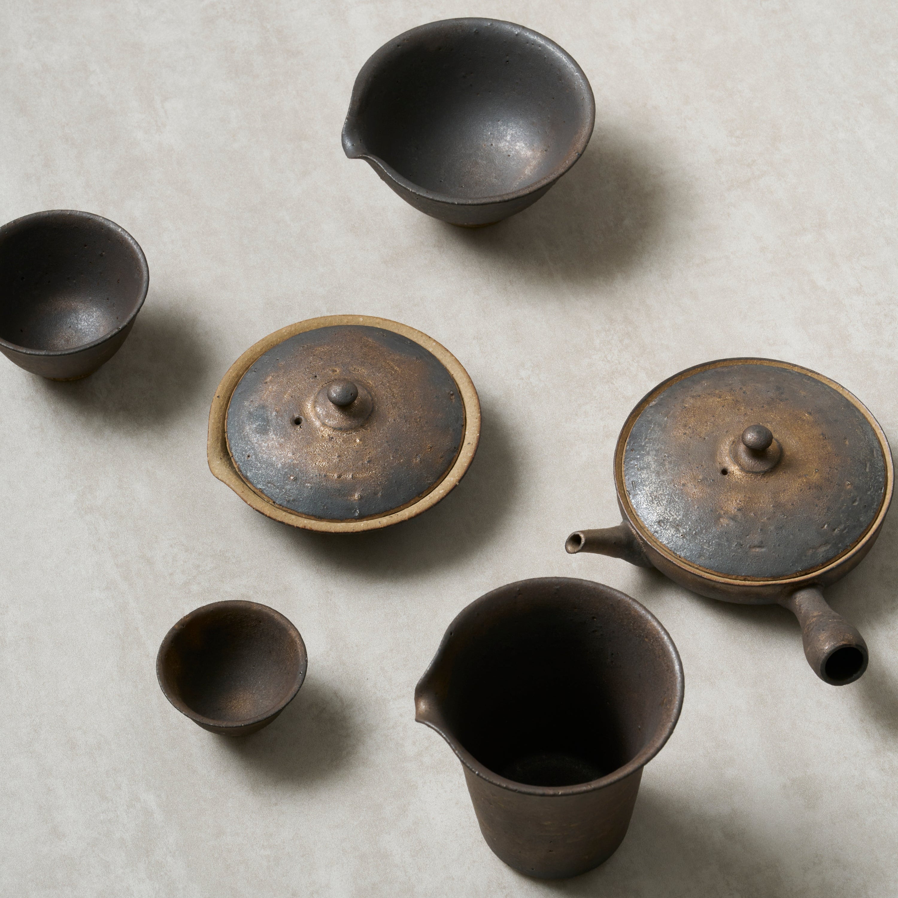 Tea Cup S (Black with Gold) / Junzo Maekawa