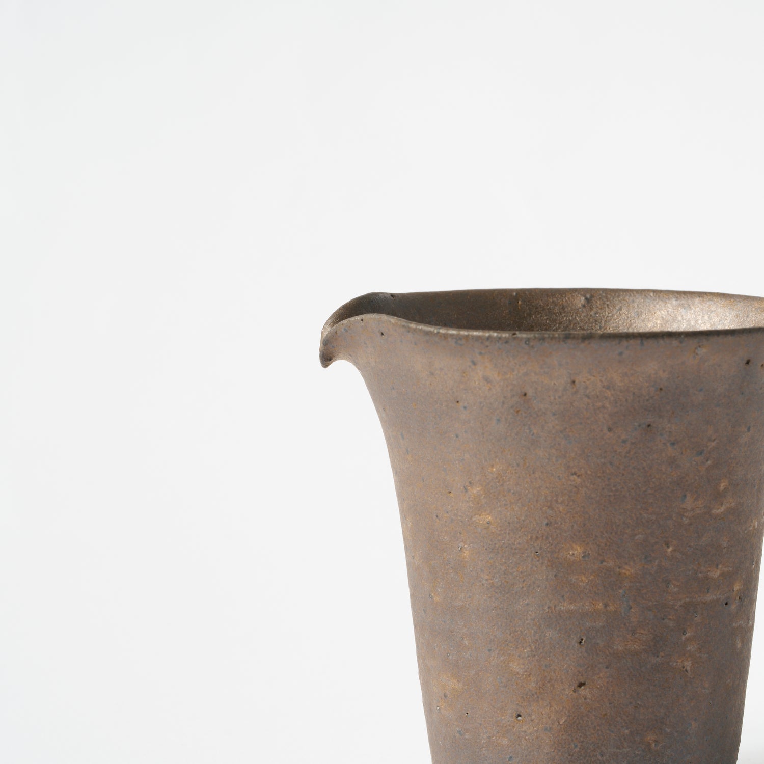 Tea Pitcher (Black with Gold) / Junzo Maekawa