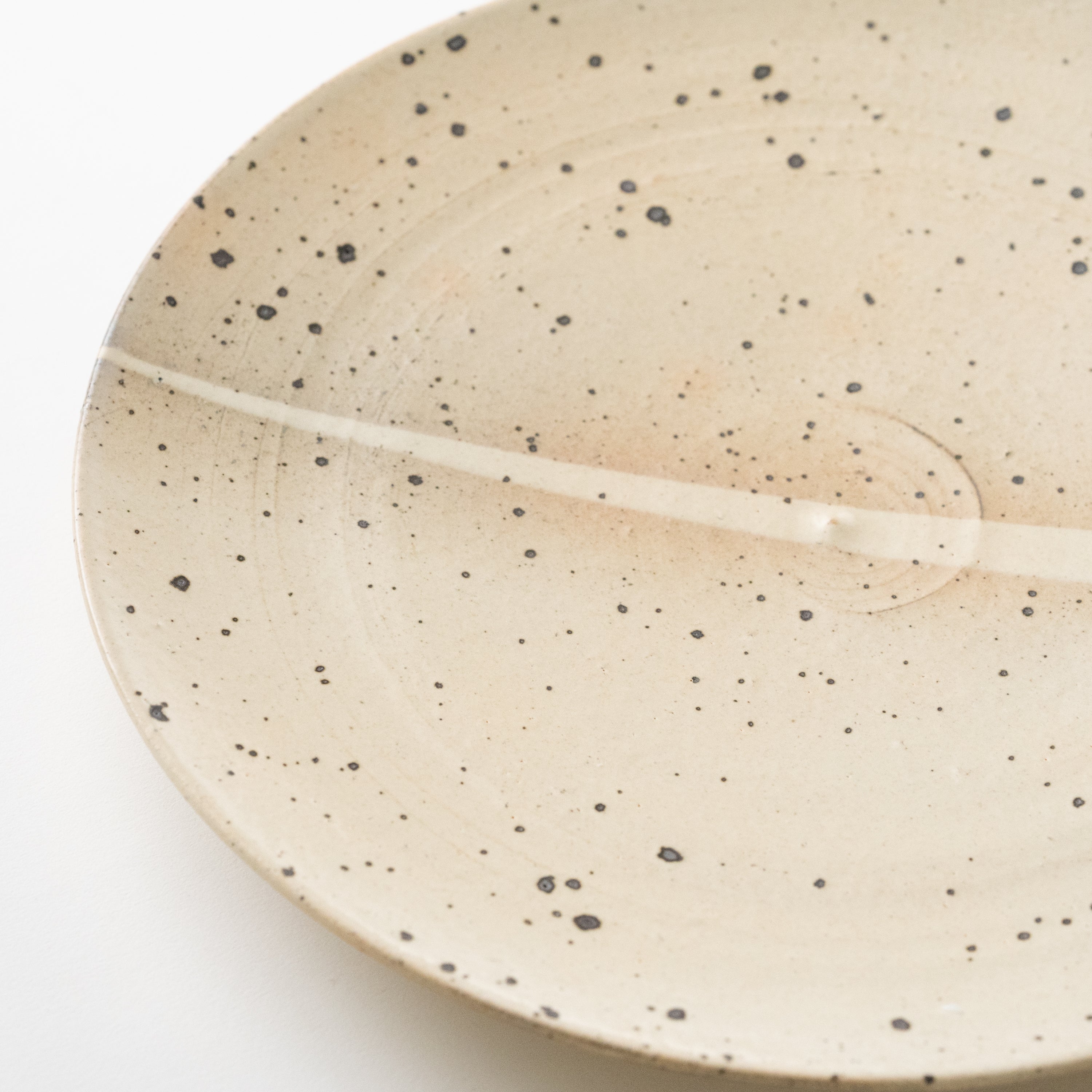 Kohiki Style Plate (White Slip) / Taki Nakazato