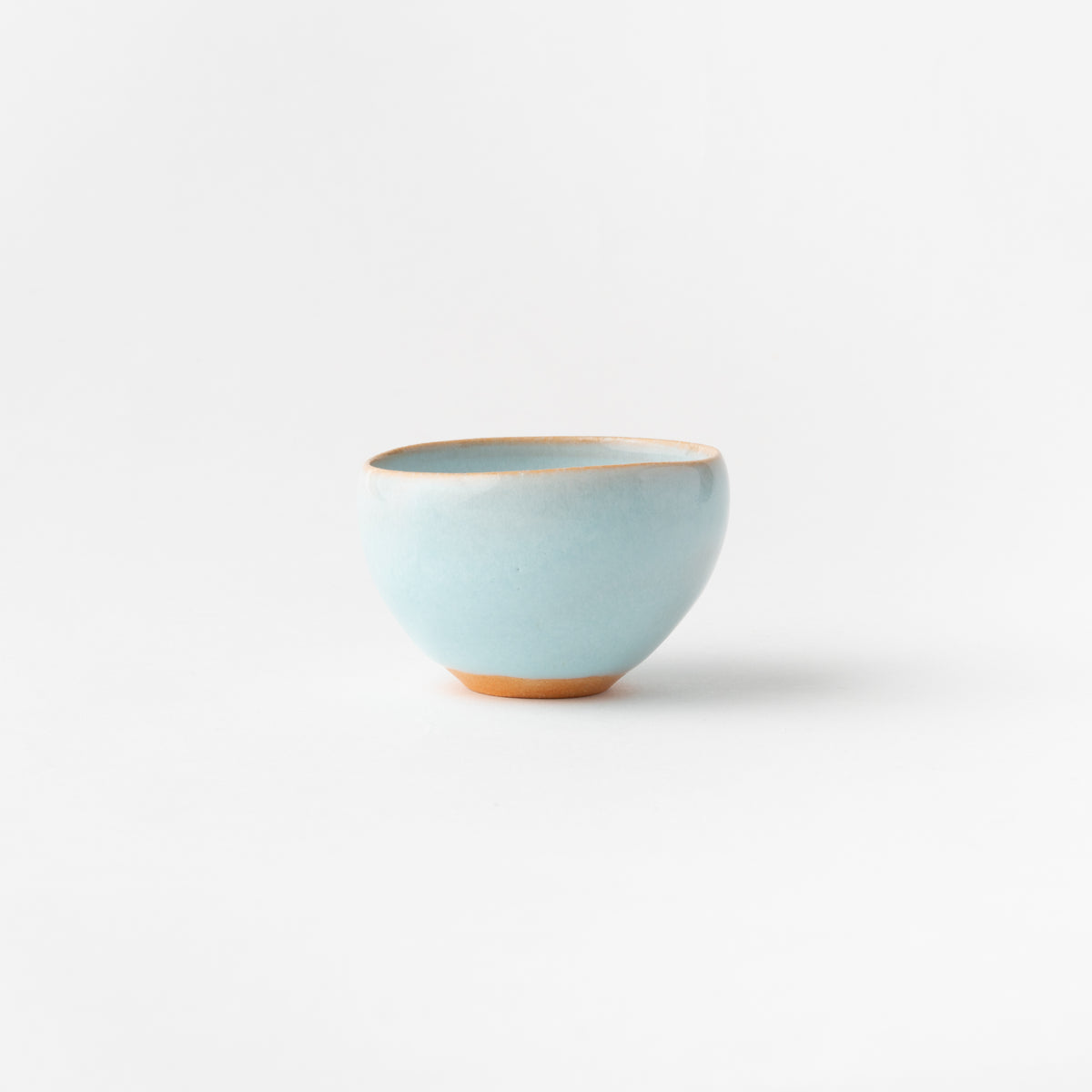 No. 1 Sake Cup with Pale Blue Glaze in Box (A)/ Yasushi Okada
