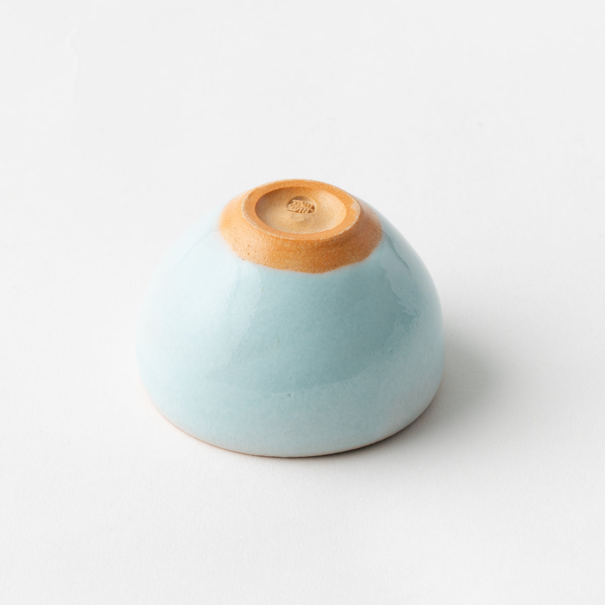 No. 1 Sake Cup with Pale Blue Glaze in Box (A)/ Yasushi Okada