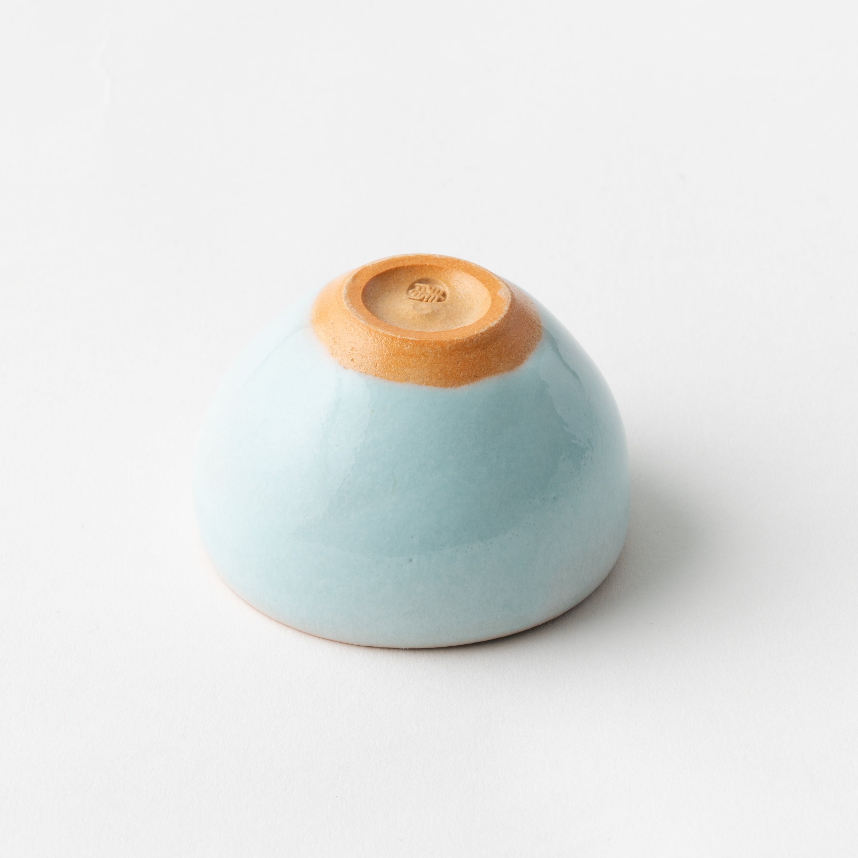 No. 1 Sake Cup with Pale Blue Glaze in Box (A)/ Yasushi Okada
