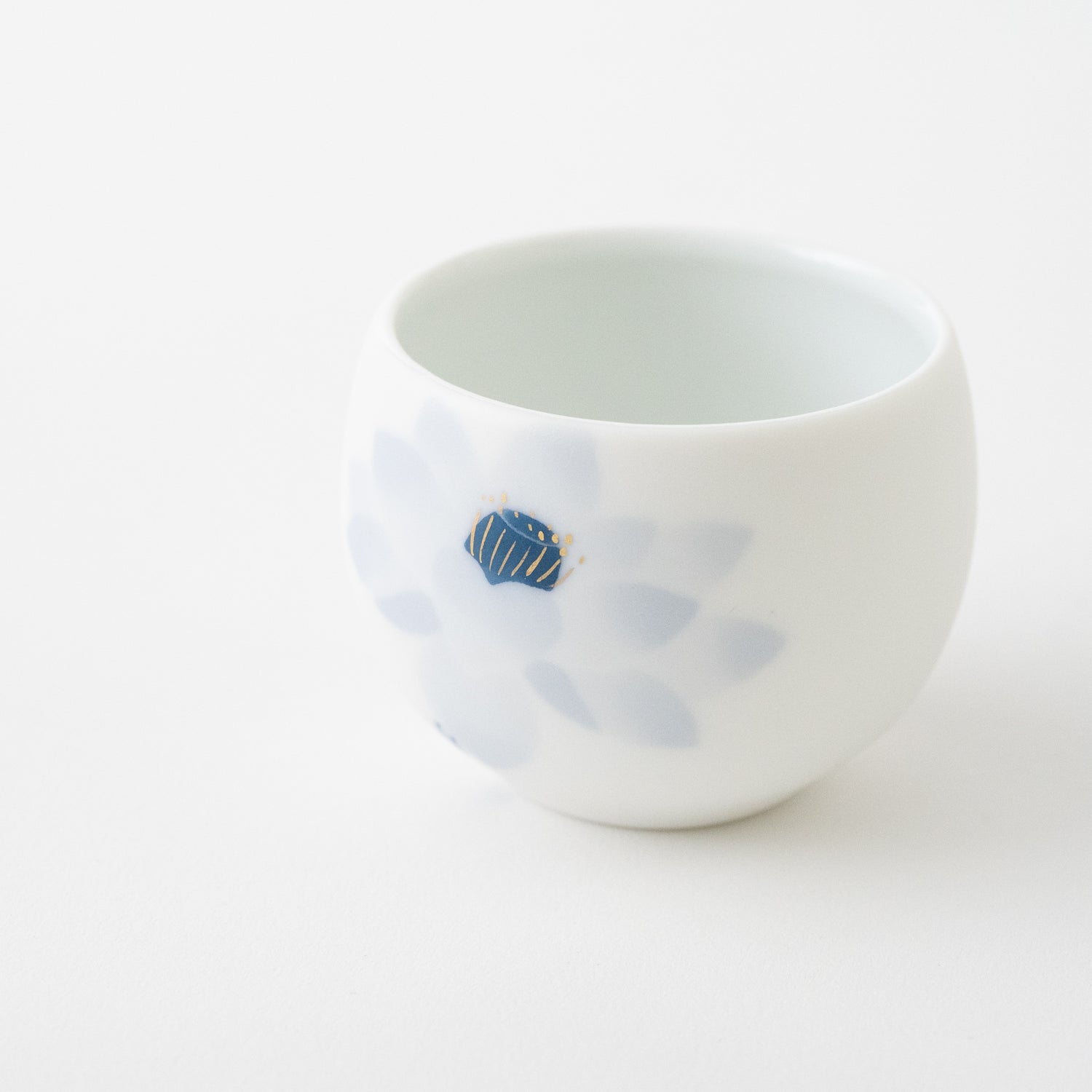 Magnolia & Lotus Sake Cup Set