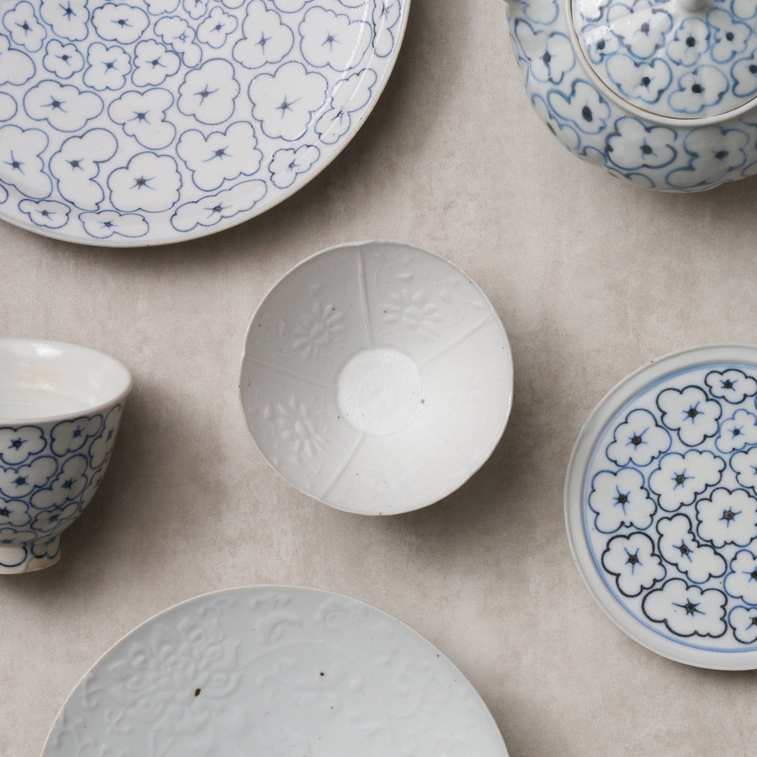 White Porcelain Katauchi Small Bowl