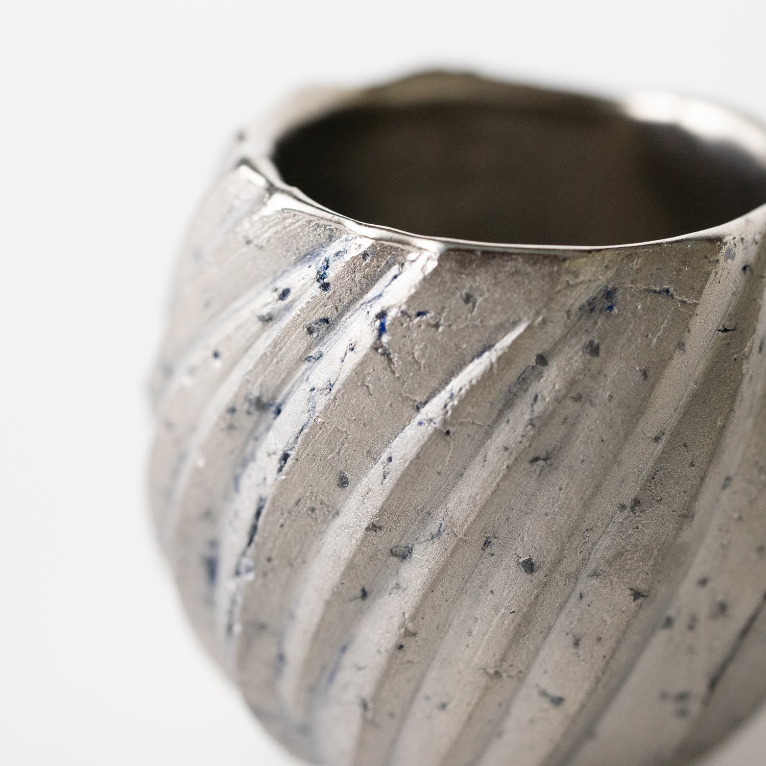 Platinum Sake Cup No.5 / Nami Takahashi