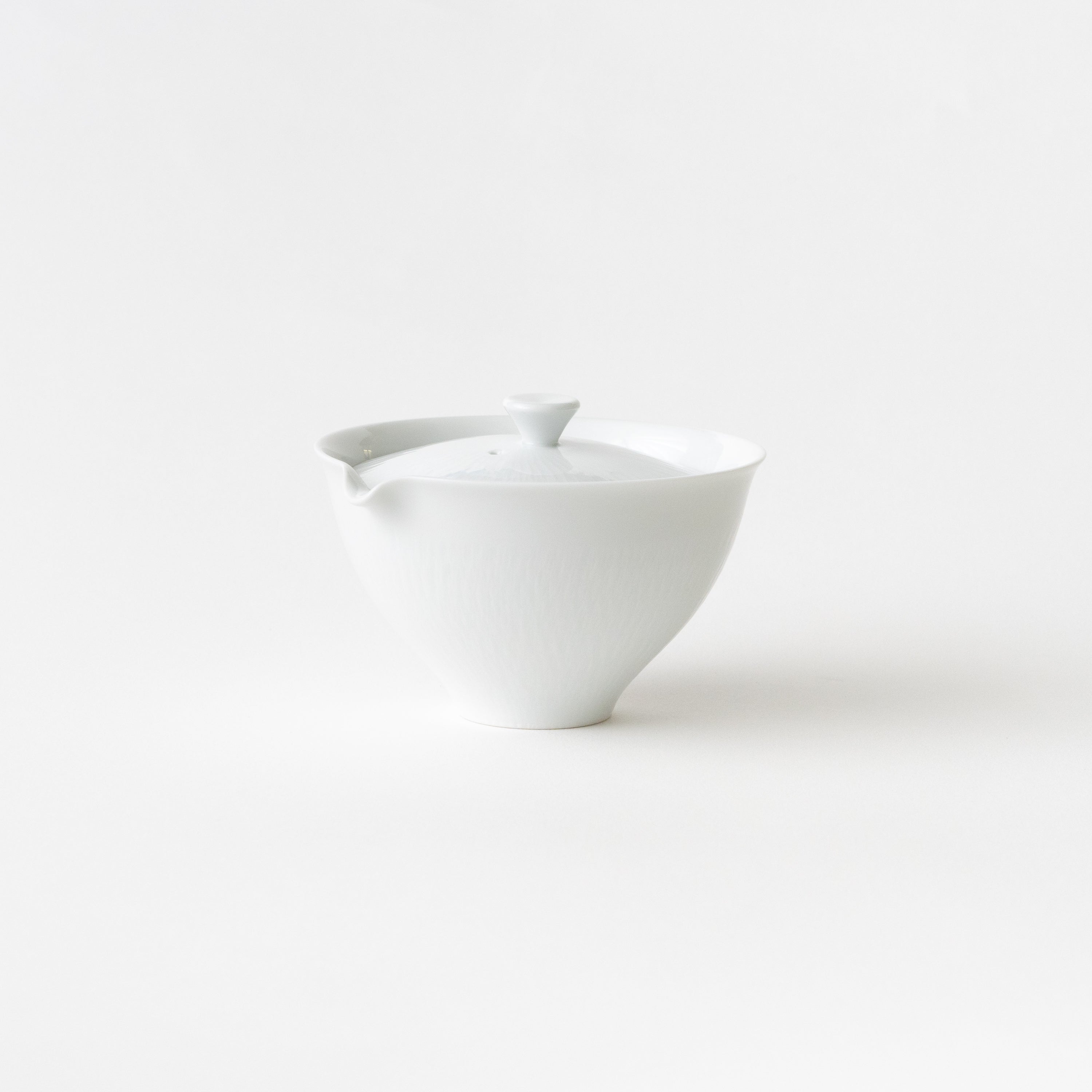 T Houhin (S) / Carved White Lime