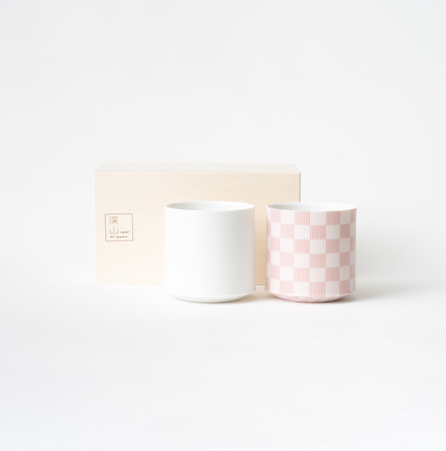Kooci Pair Rock / Red & White