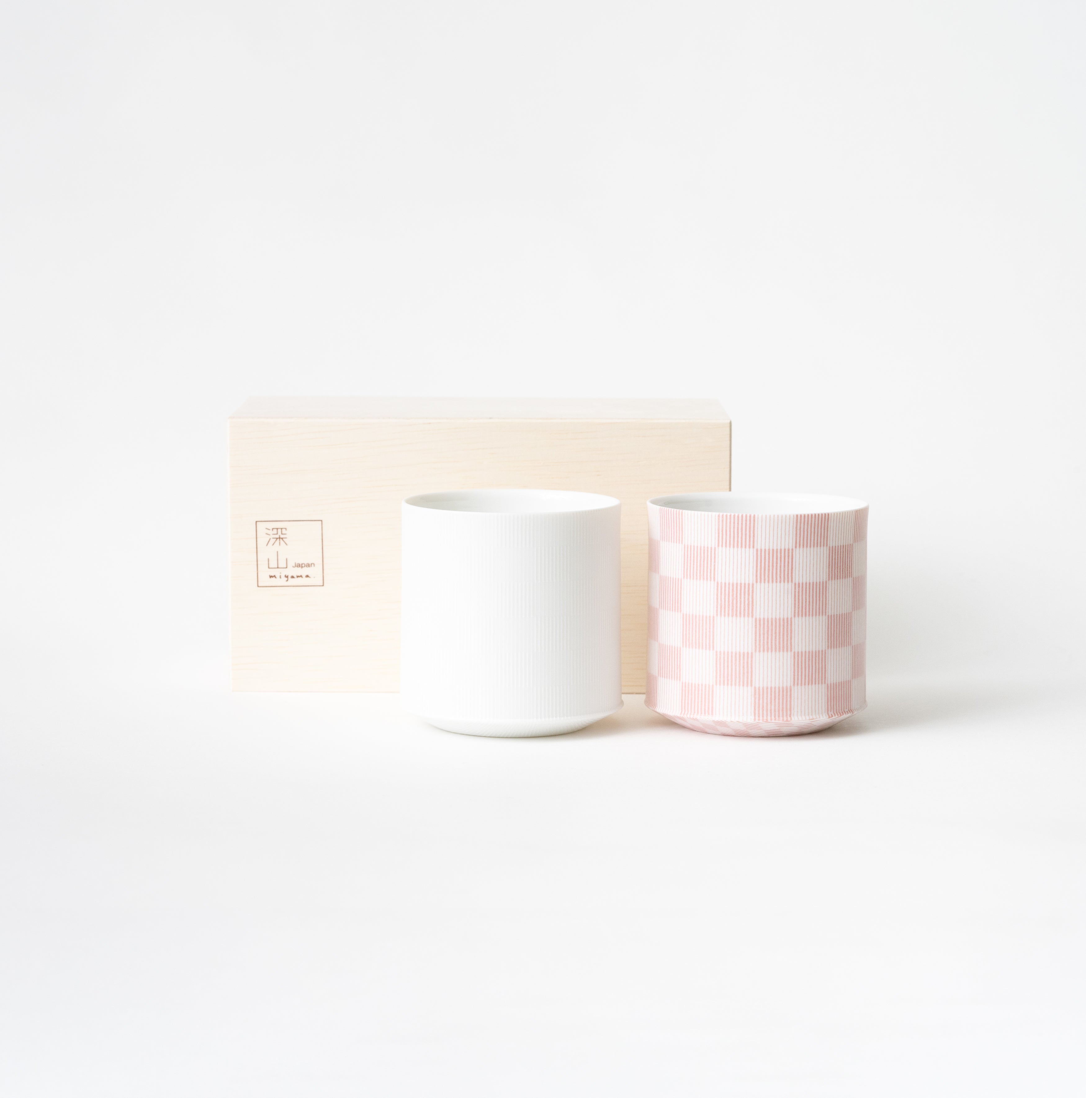 Kooci Pair Rock / Red & White