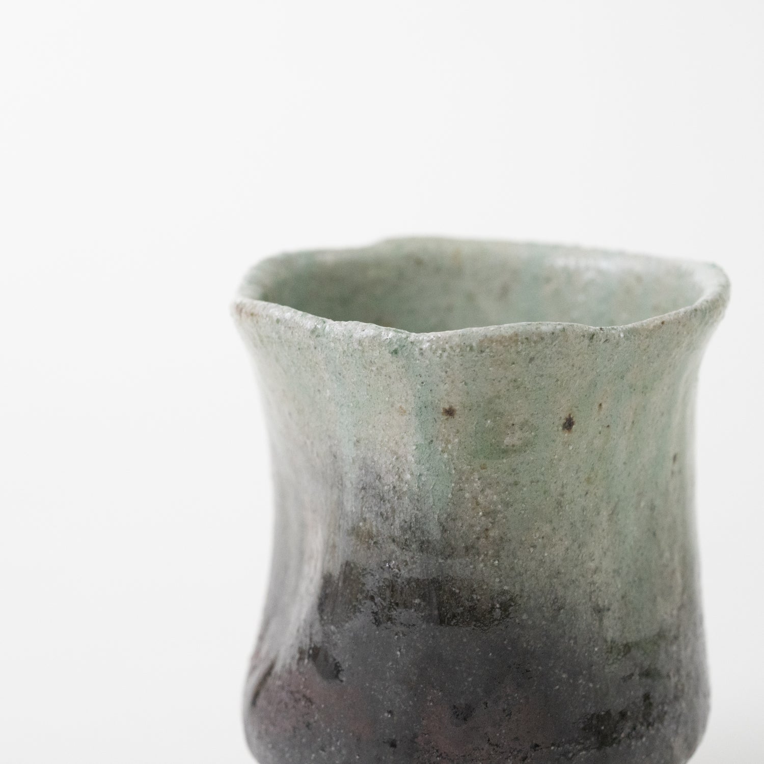 Ash Glaze Tall Tea Cup (A) / Eijiro Tokunaga
