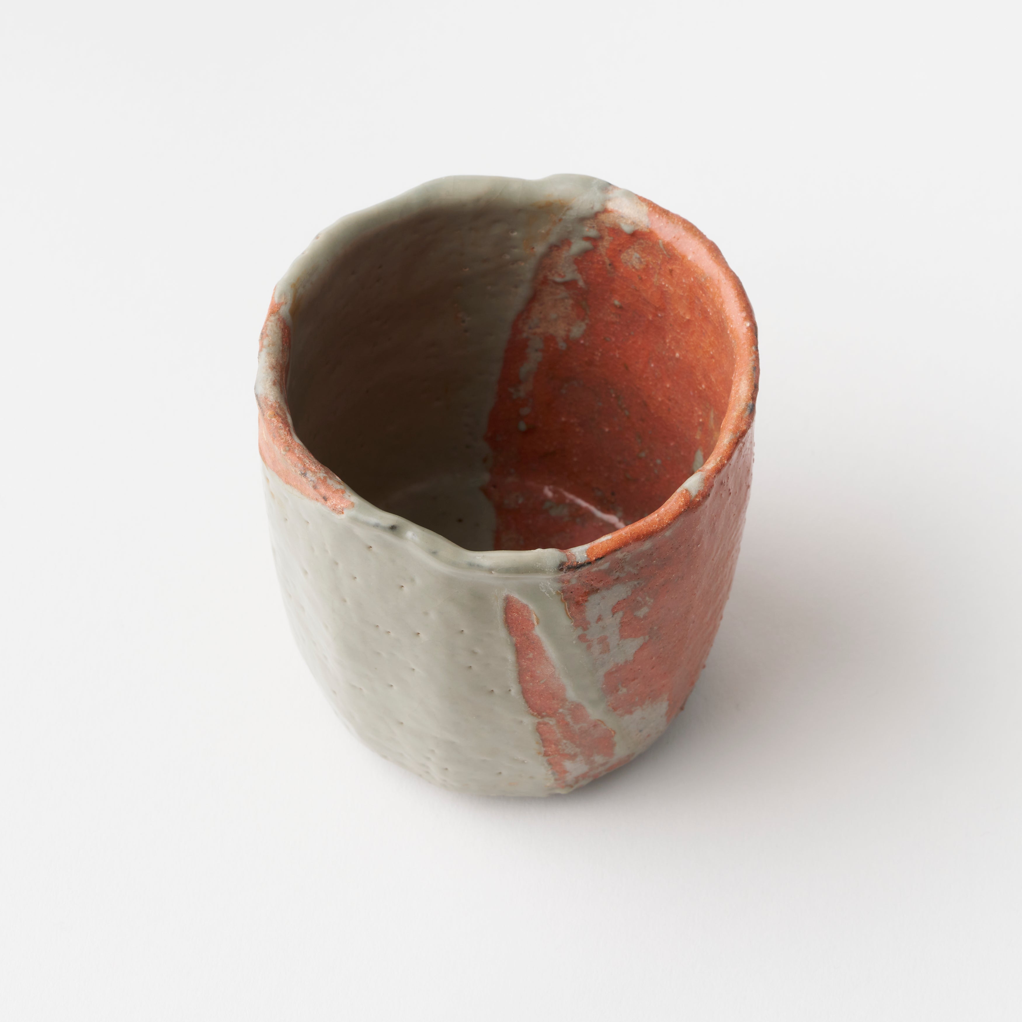 Katami-Gawari Tea Bowl (Celadon & Red Raku) / Hideki Yanashita
