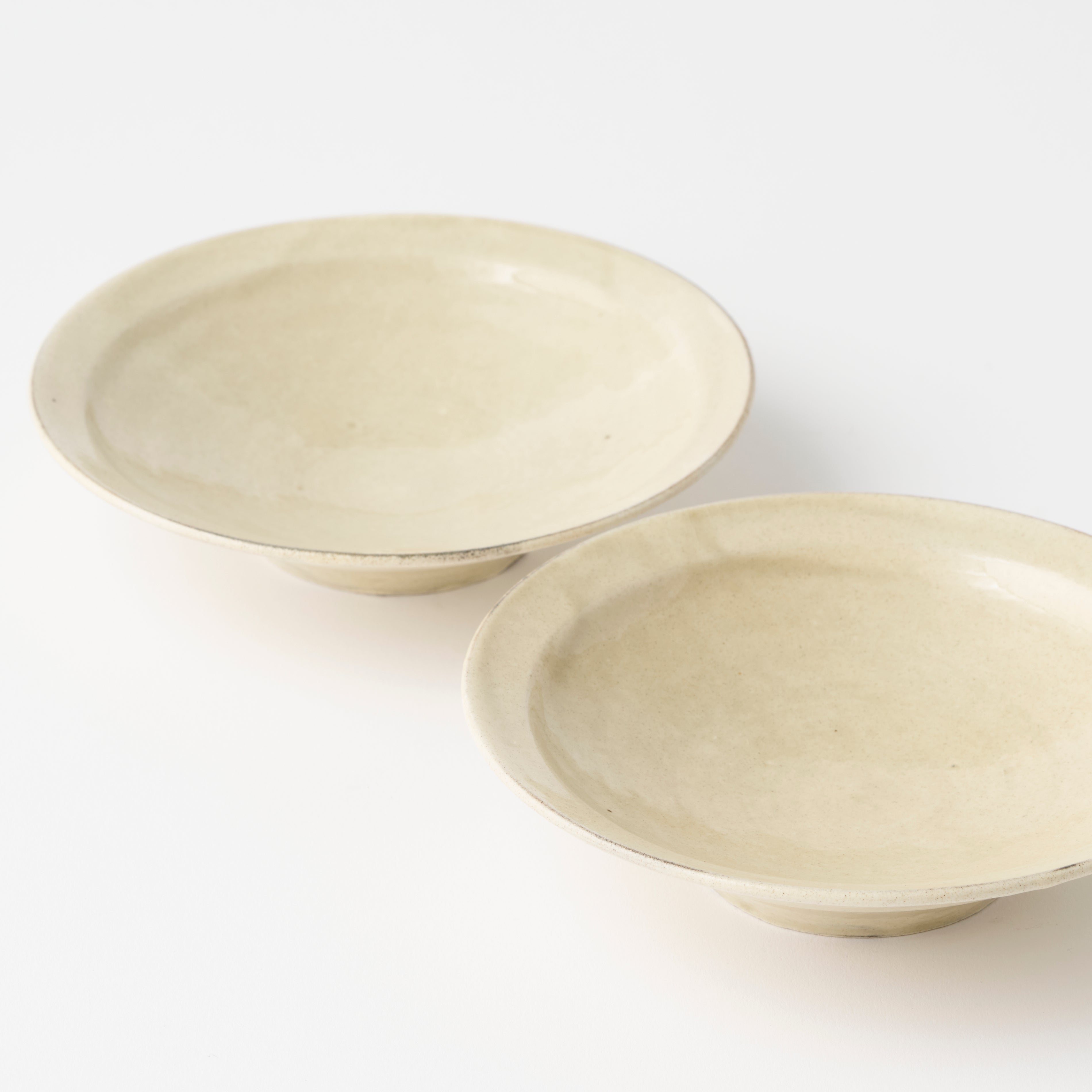 Kohiki Style (White Slip) Plate / Kenta Nakazato