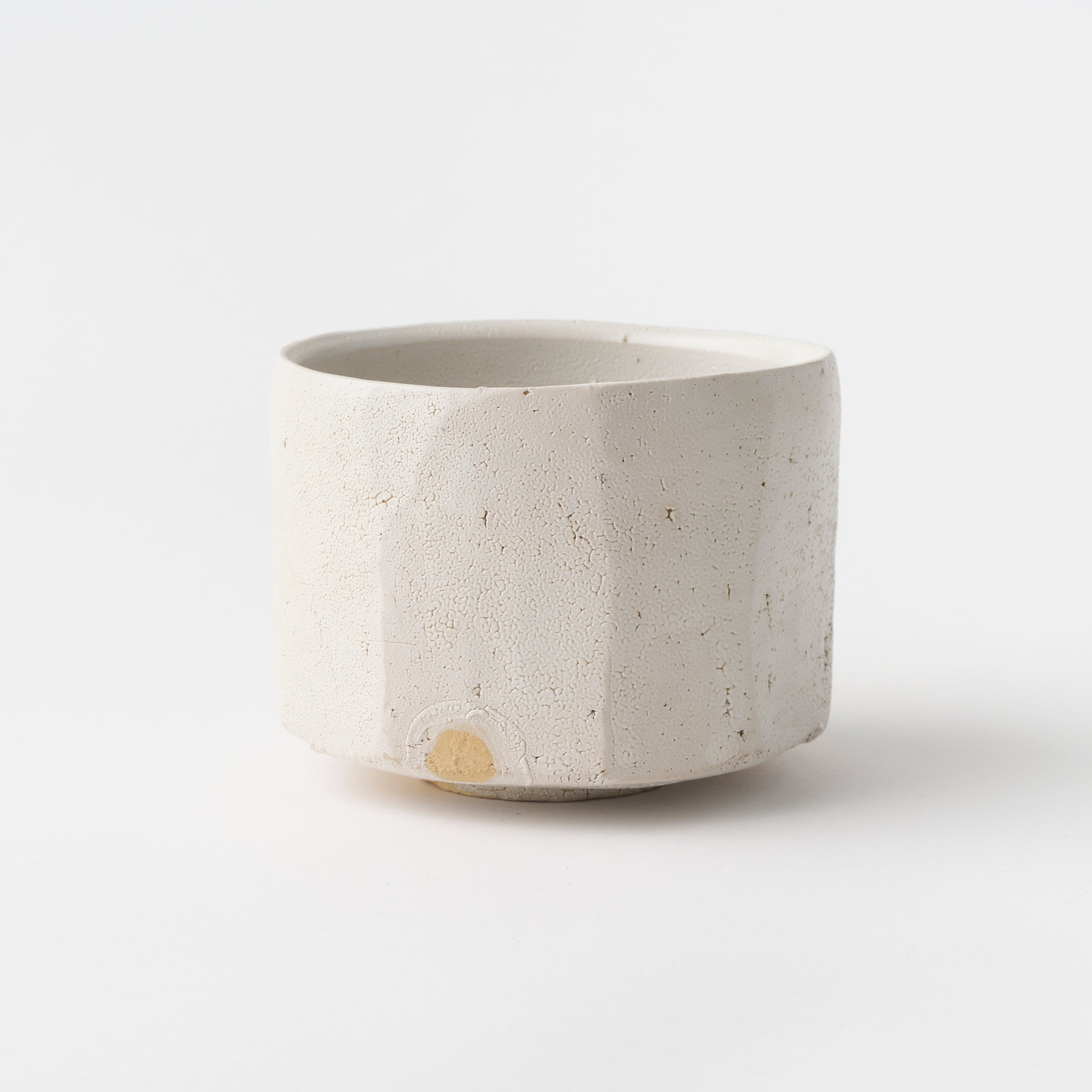 White Karatsu Faceted Tea Bowl / Raizan Yasunaga