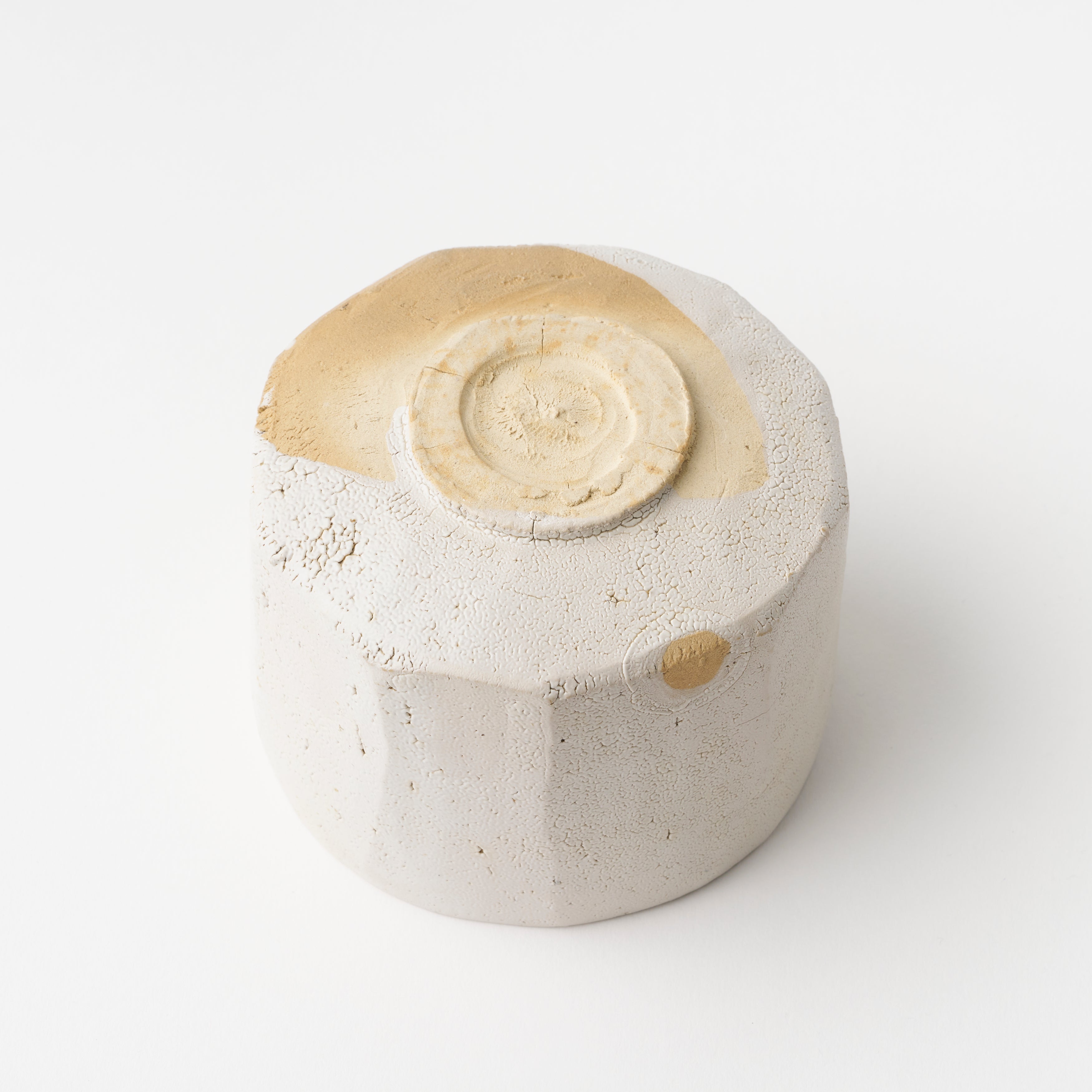 White Karatsu Faceted Tea Bowl / Raizan Yasunaga