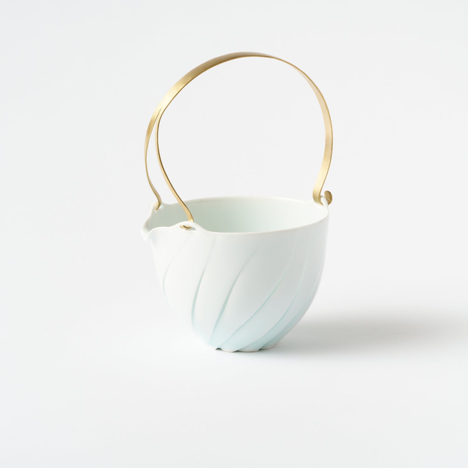 Dressed in Light Sake Server / Hiroshi Taruta