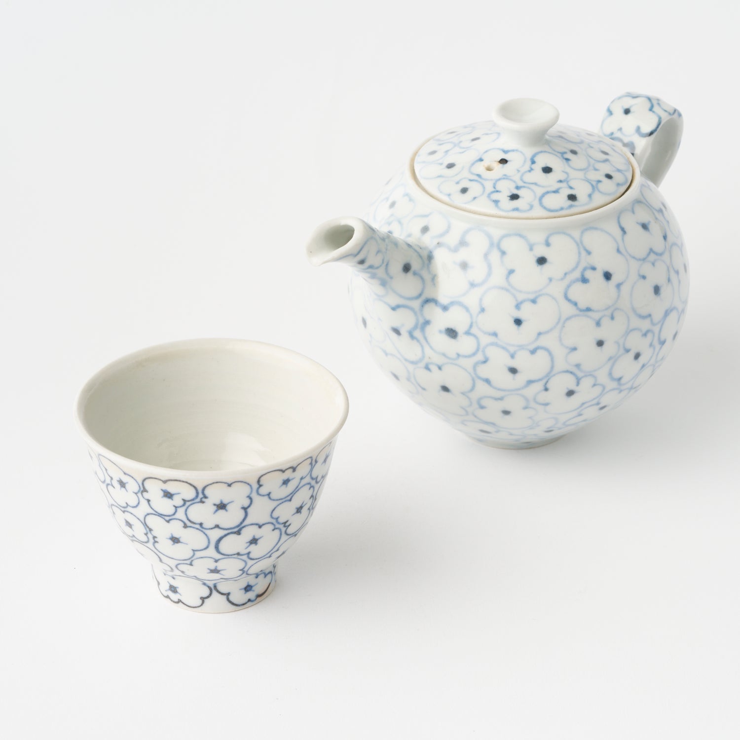 Sometsuke Small Flower Tea Pot (C)