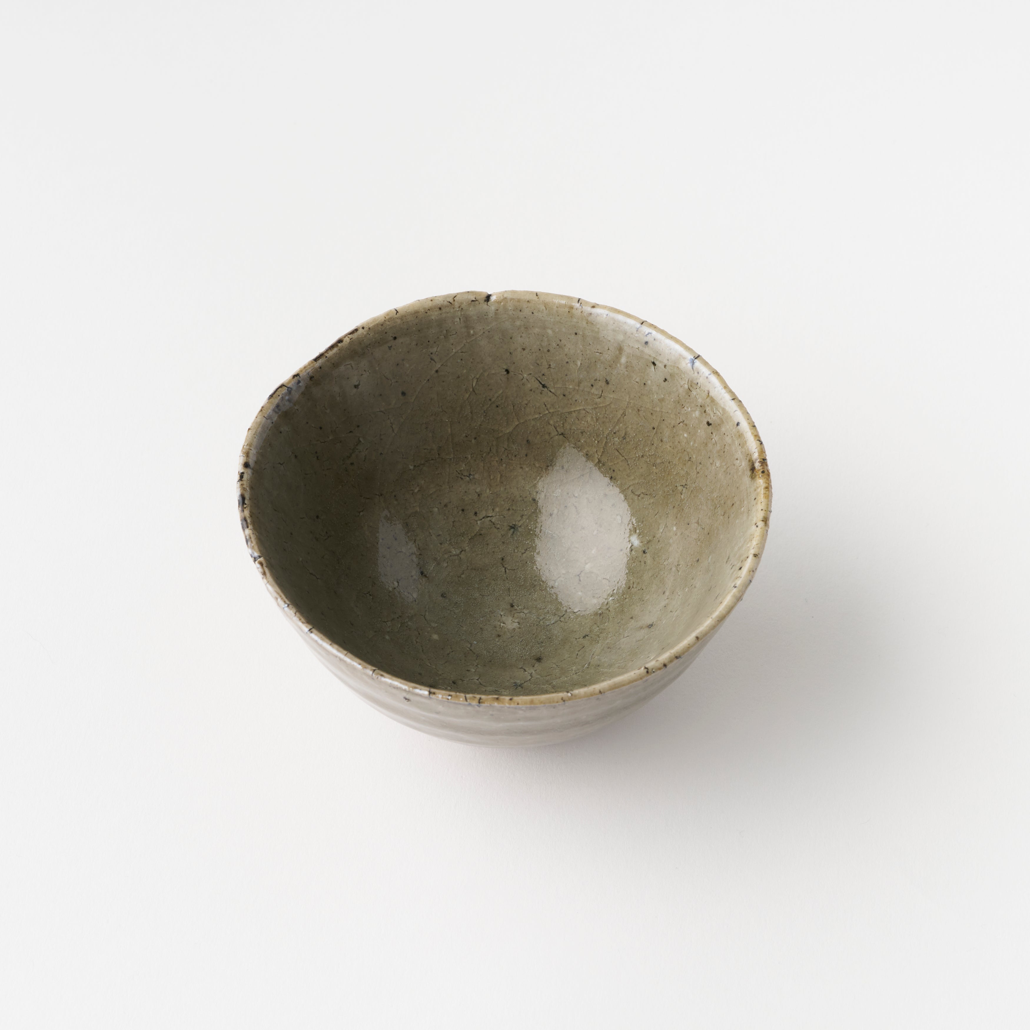 Feldspar Glaze Tea Bowl / Taki Nakazato