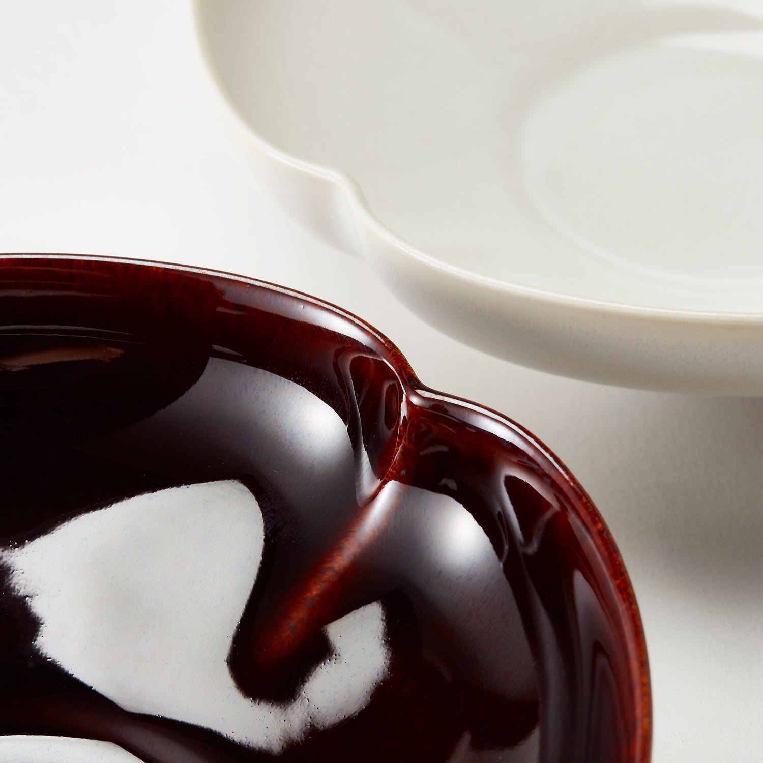Mizu-Mizu Mokko Bowl Pair / Crimson Red & White