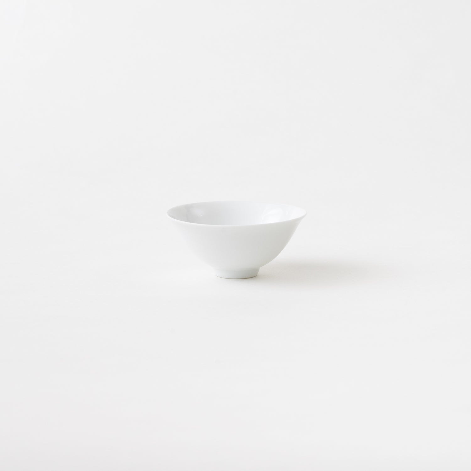 Thin Sake/Tea Cup (S) / White