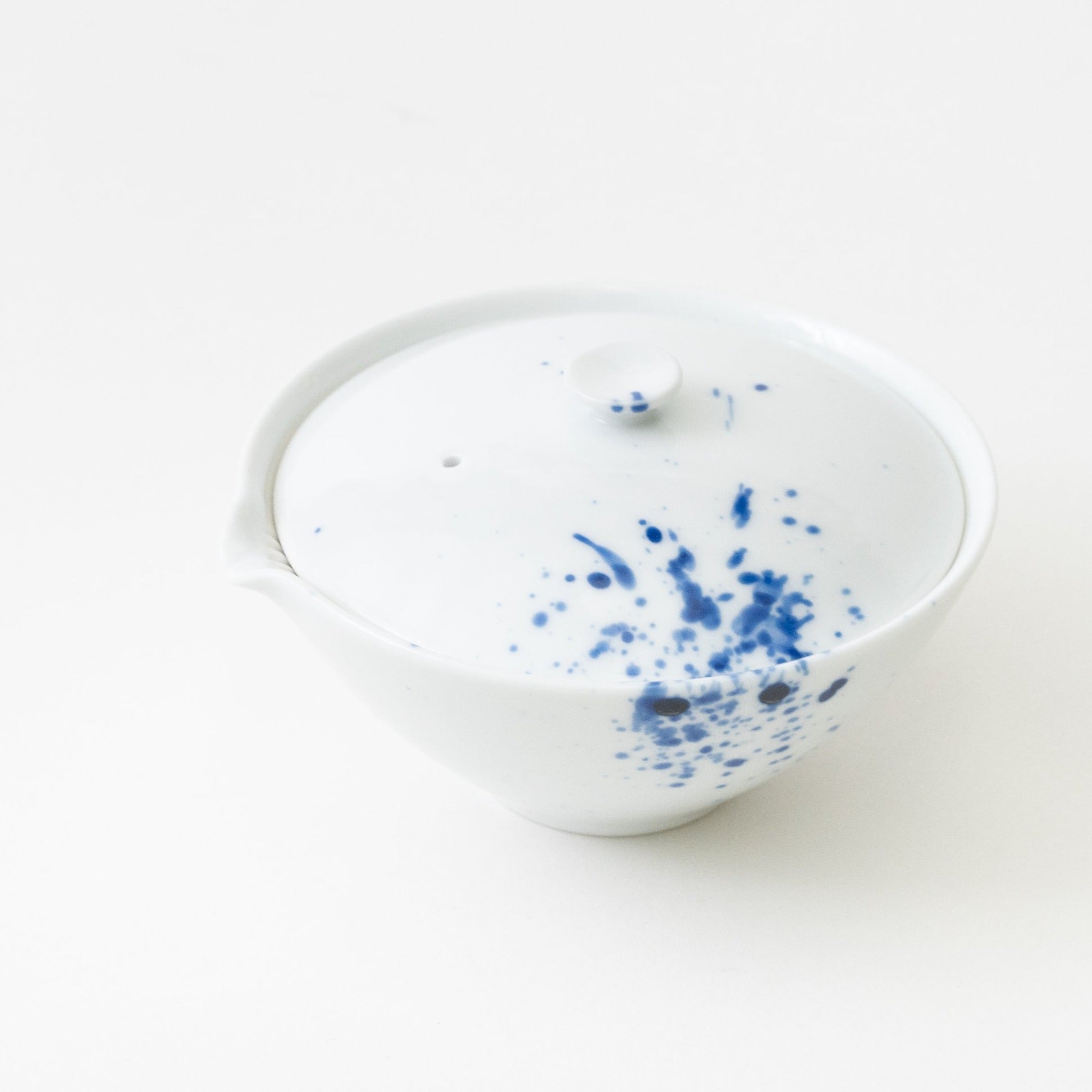 S Houhin / Ink Spray