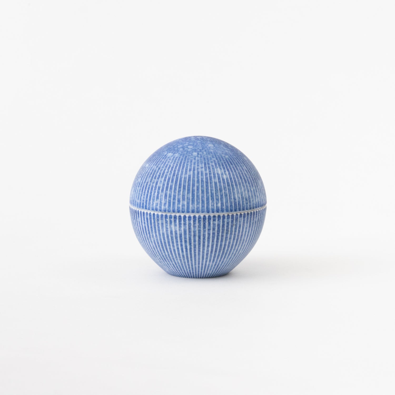 Bonbonnière / Cosmos Blue