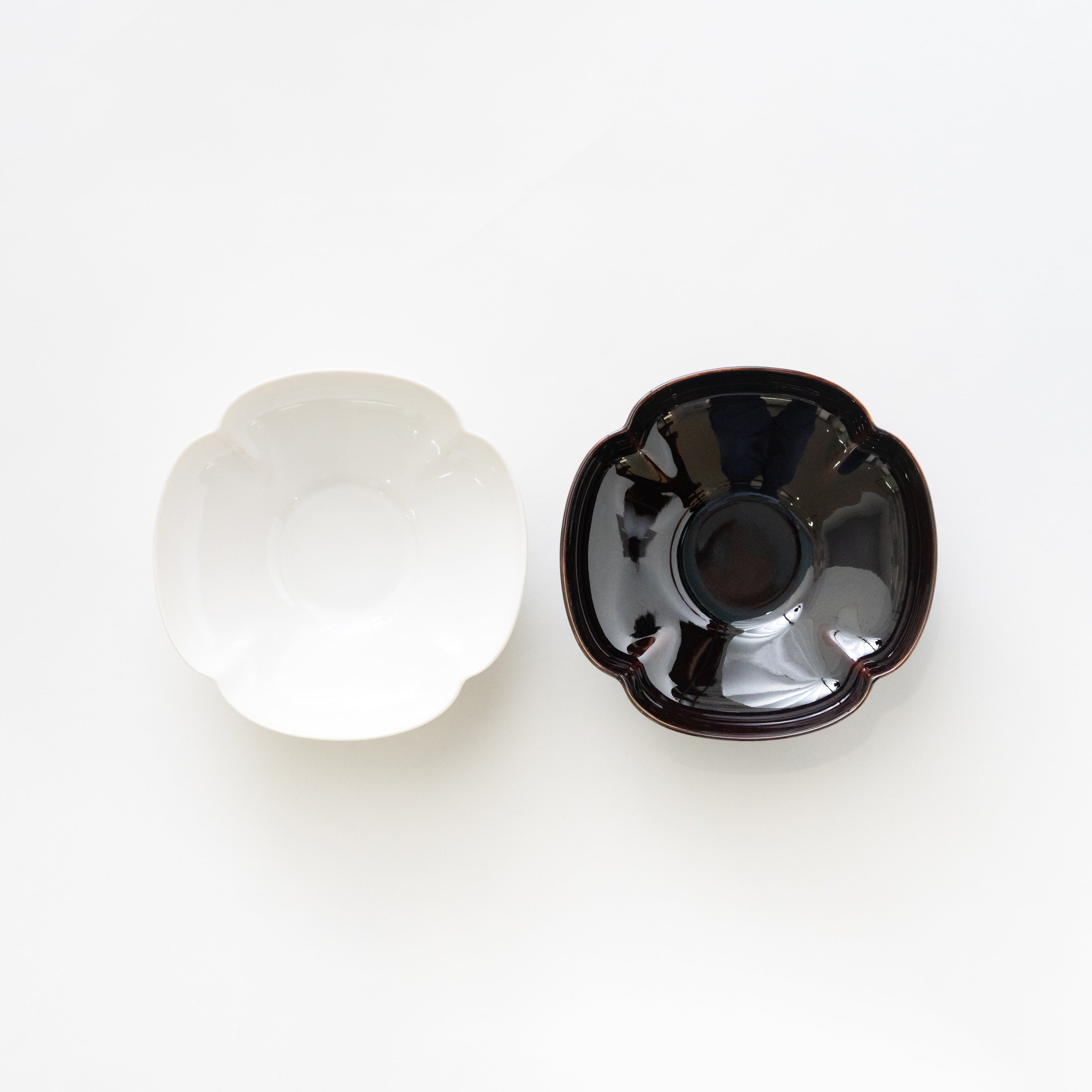 Mizu-Mizu Mokko Bowl Pair / Crimson Red & White
