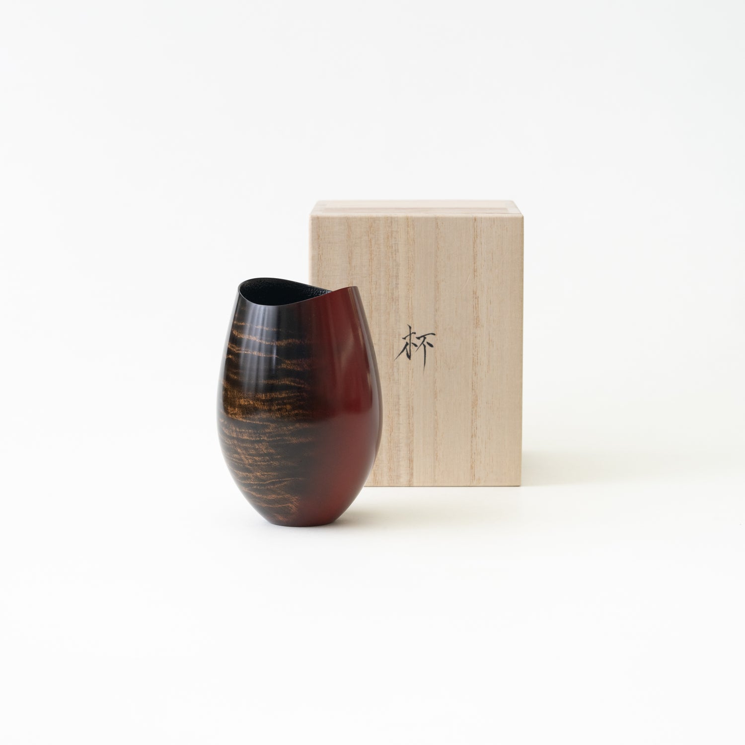Cup / Eiko Tanaka