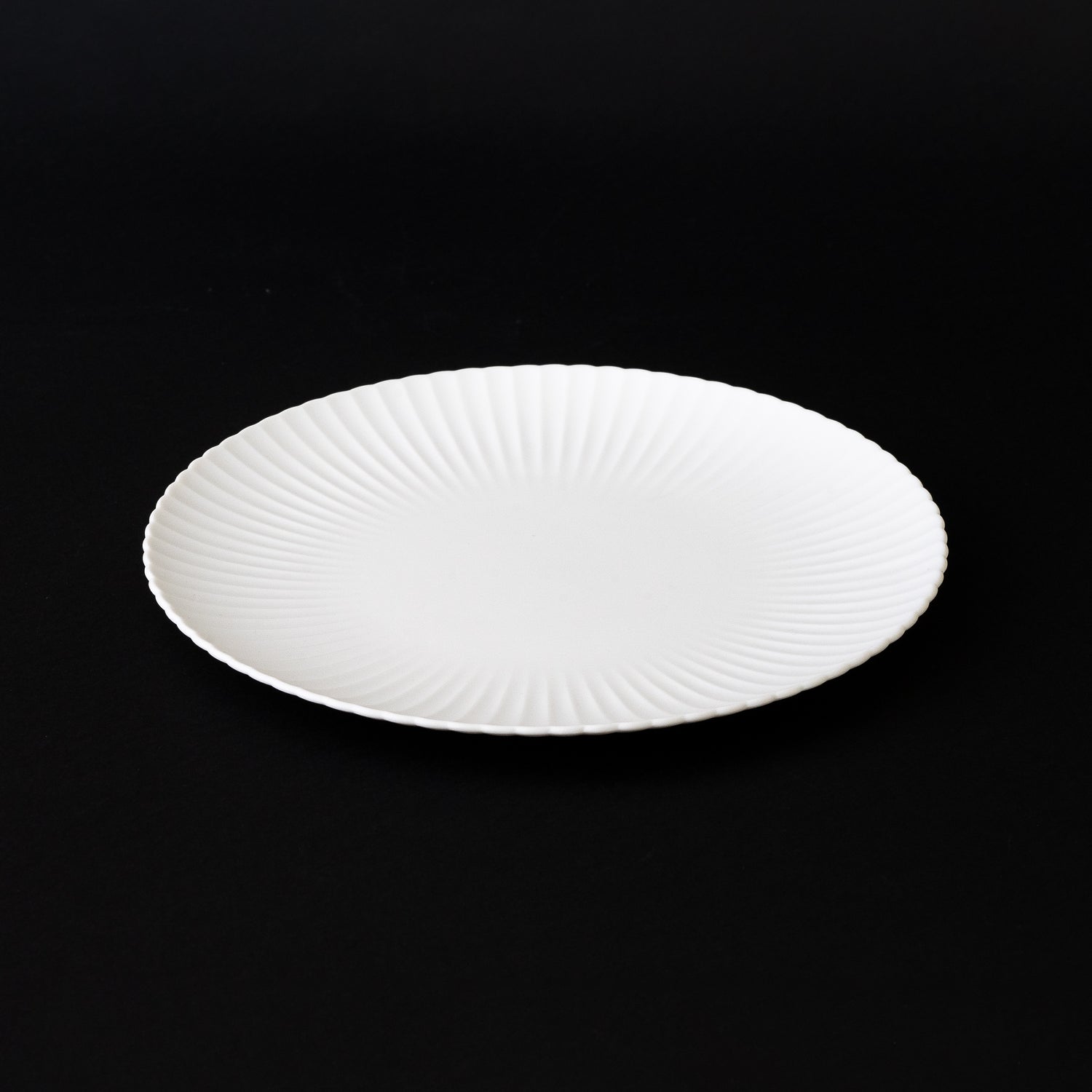Chrysanthemum Plate / 27cm