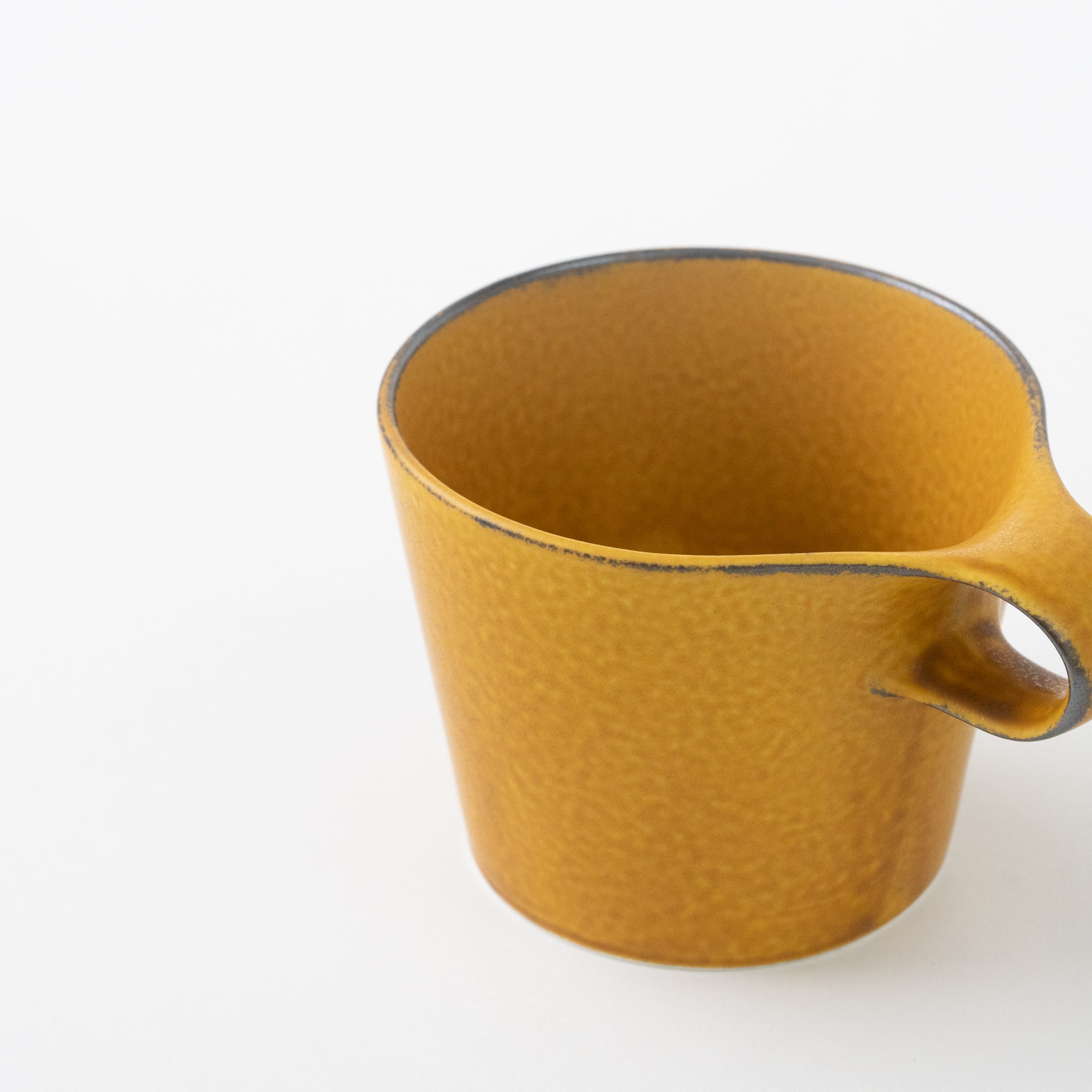 Metaphys Stamug / Smoky Mustard
