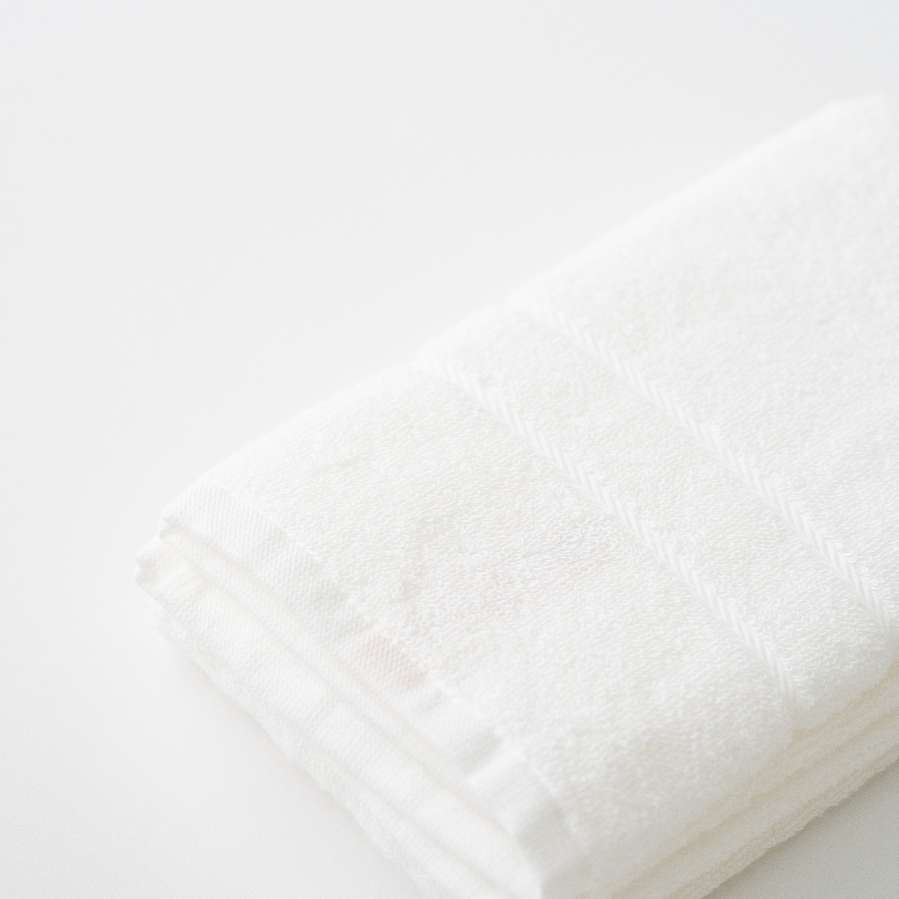 ORGANIC 120 Face Towel / White