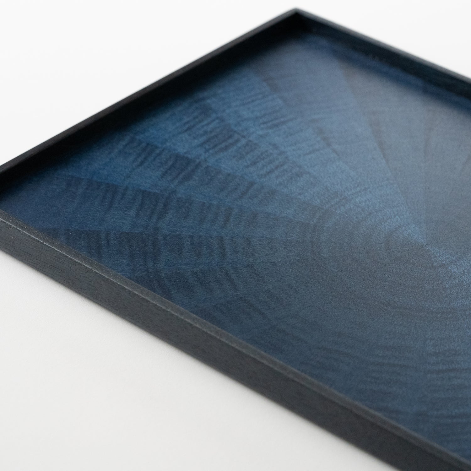 Rectangle Rays Tray / White Sycamore Indigo