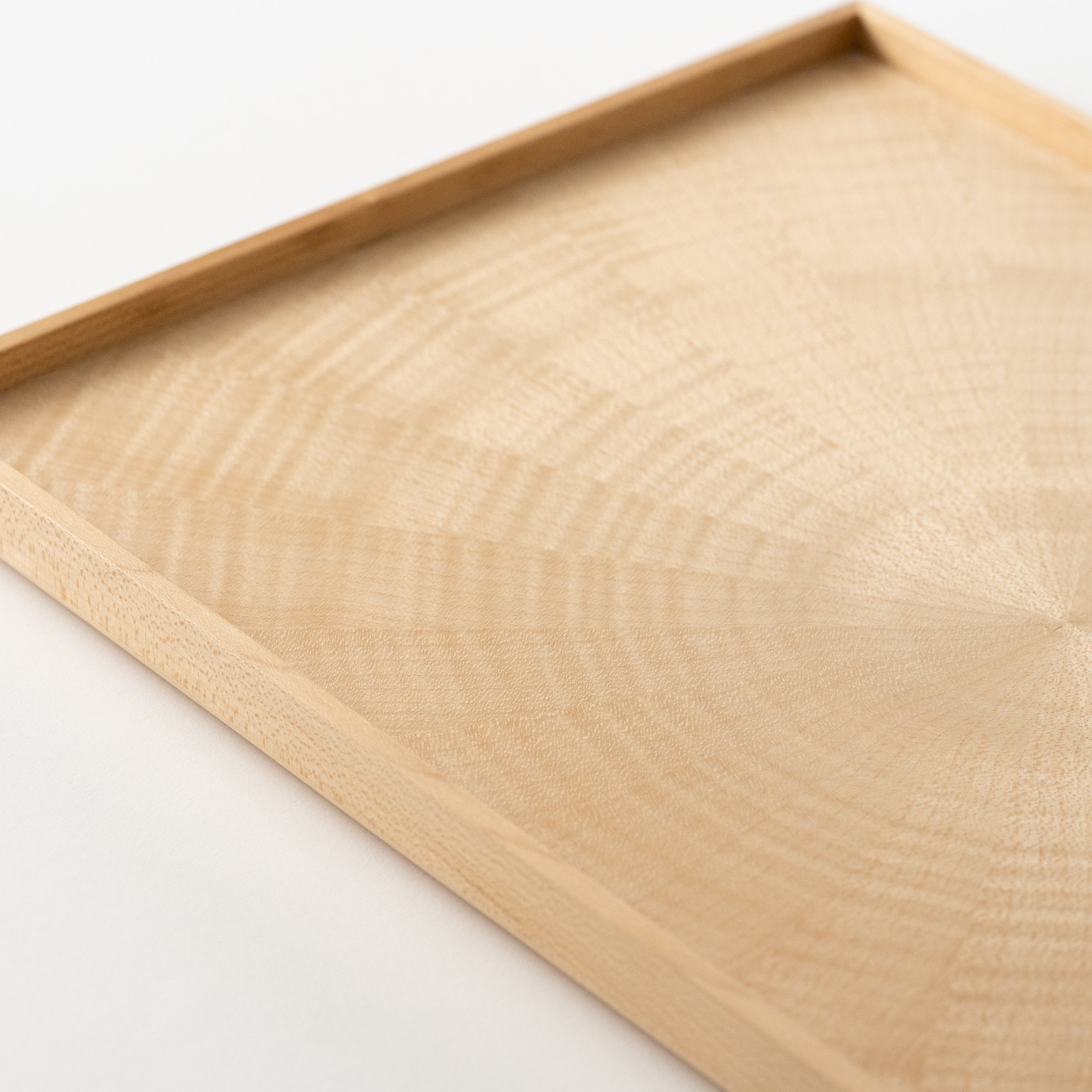 Rectangle Rays Tray / White Sycamore
