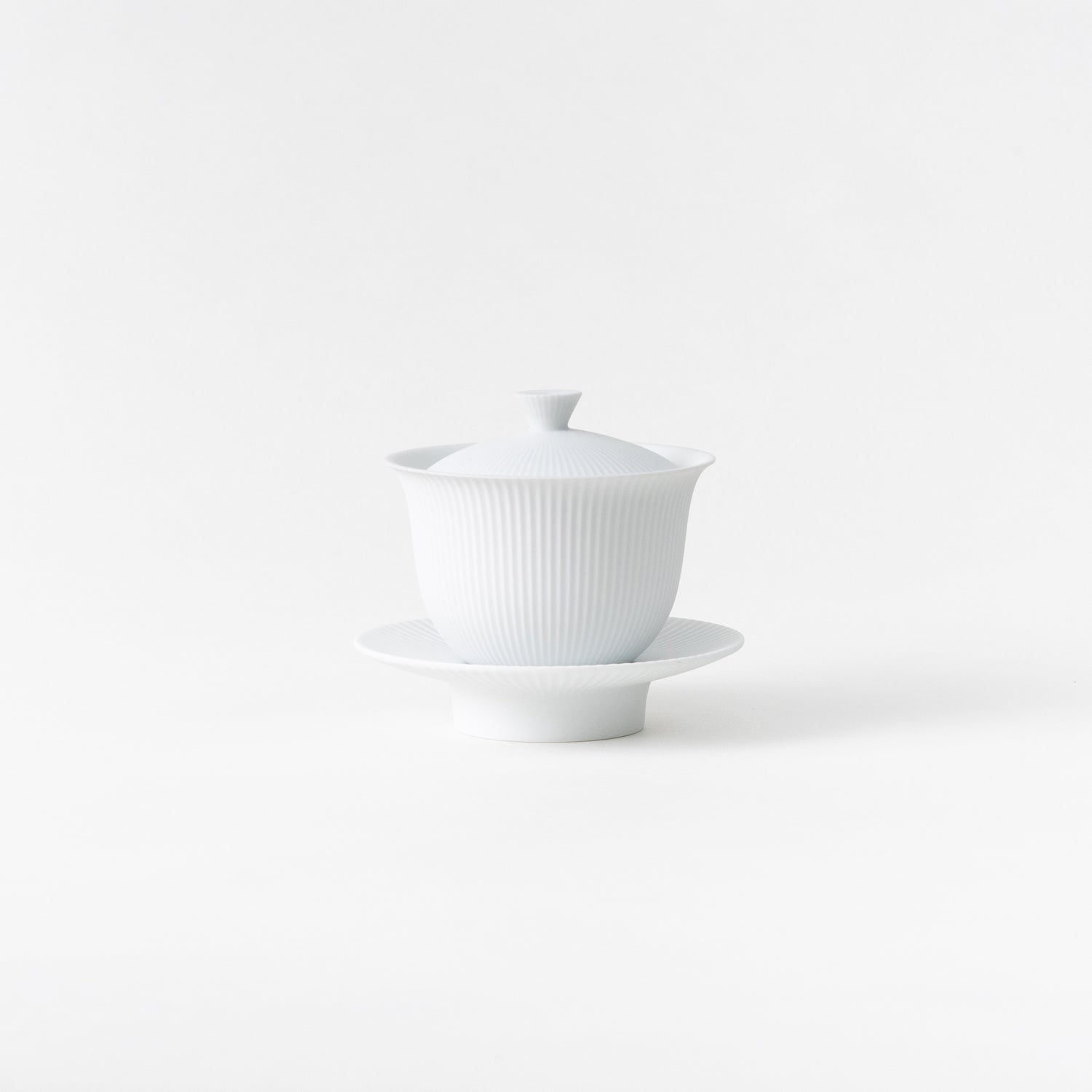 Shinogi Tea Cup with Lid & Saucer / White Blast