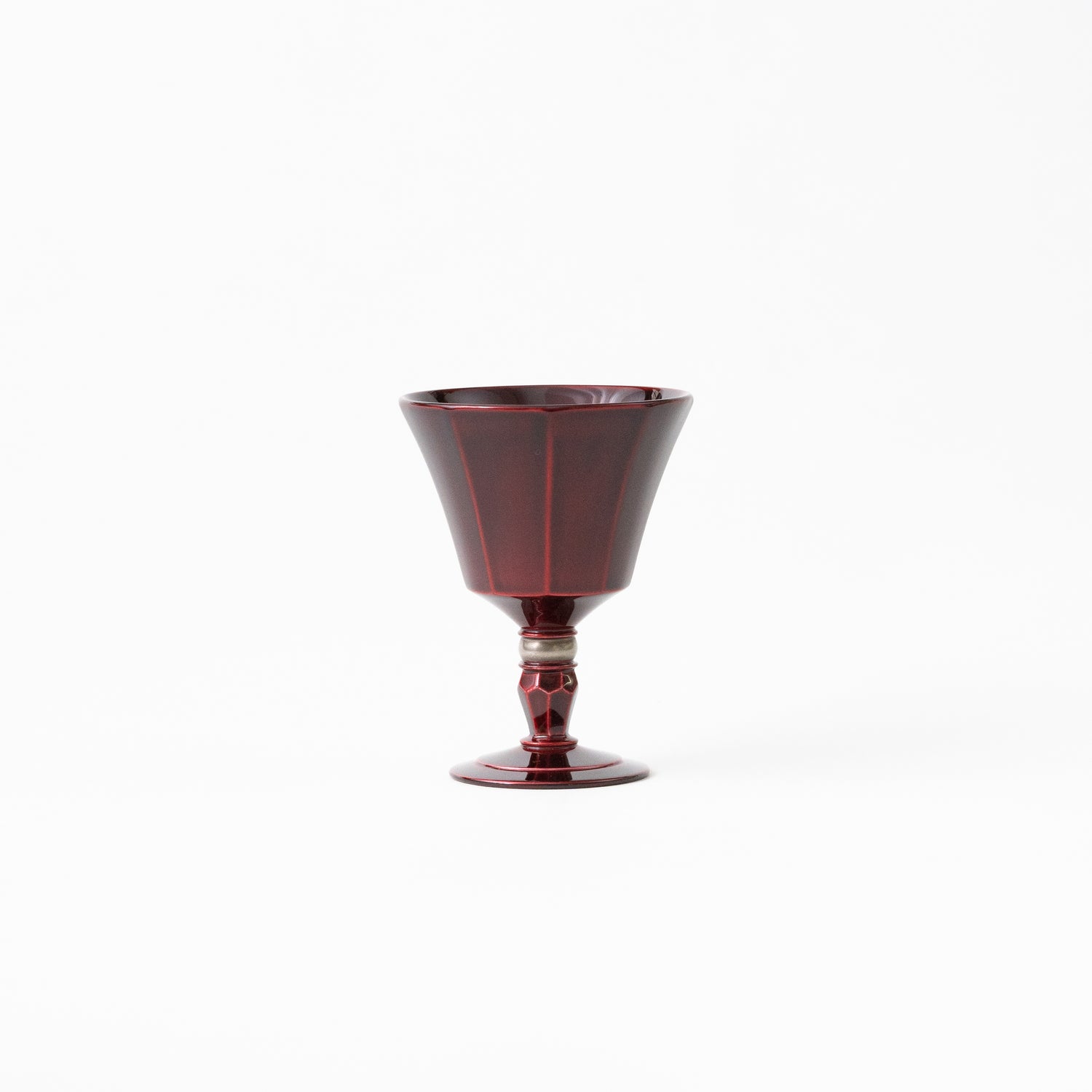 Aizu Tamamushi-nuri Stemmed Sake Cup / Takao Togashi