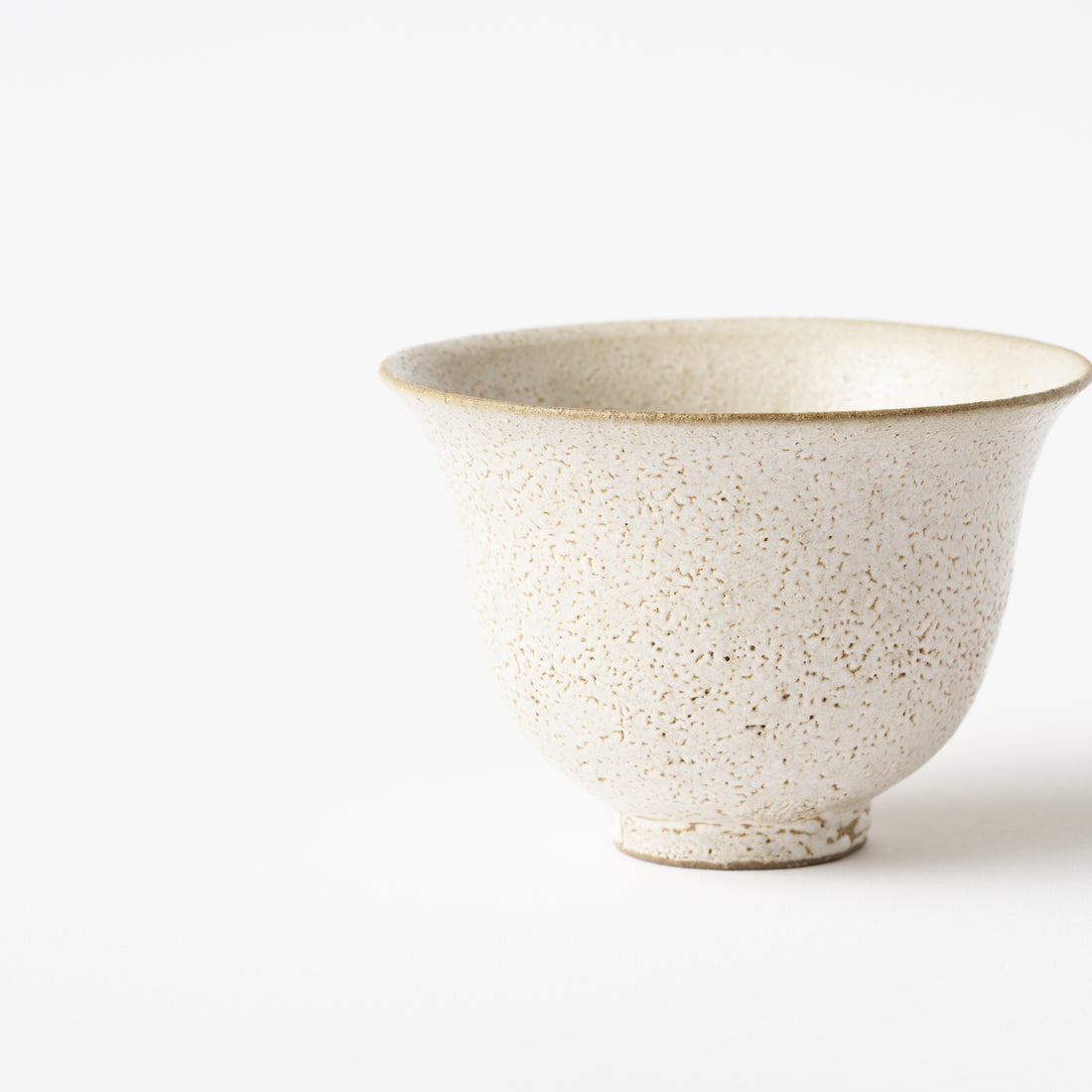 Shiro-Kairagi Tea Cup / Eijiro Tokunaga