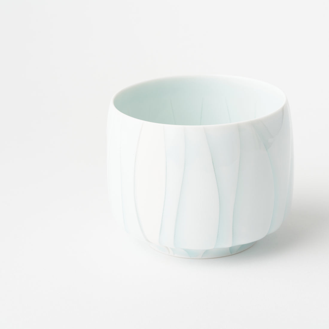 Swayed Carving "Hana"  / Hiroshi Taruta