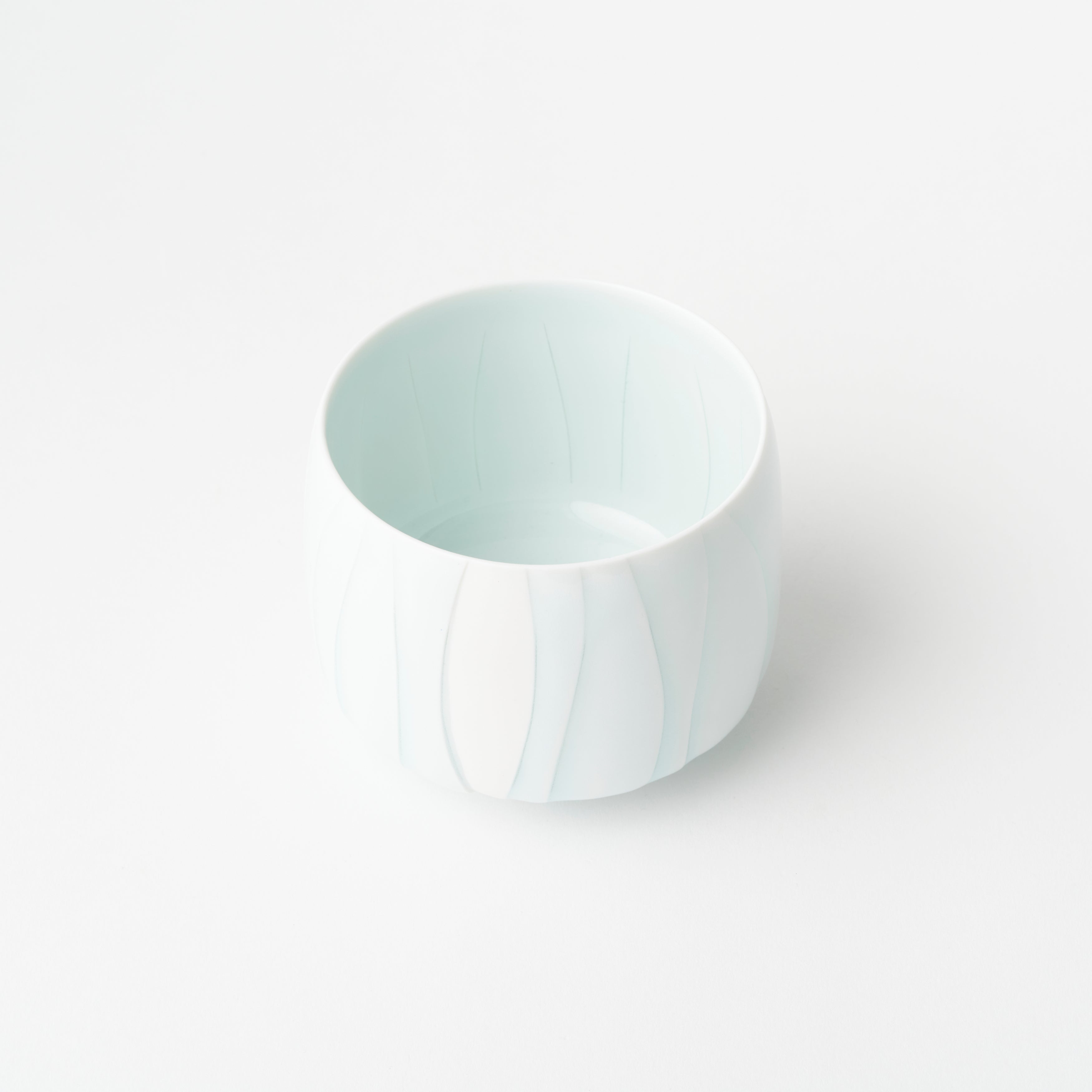Swayed Carving "Hana"  / Hiroshi Taruta