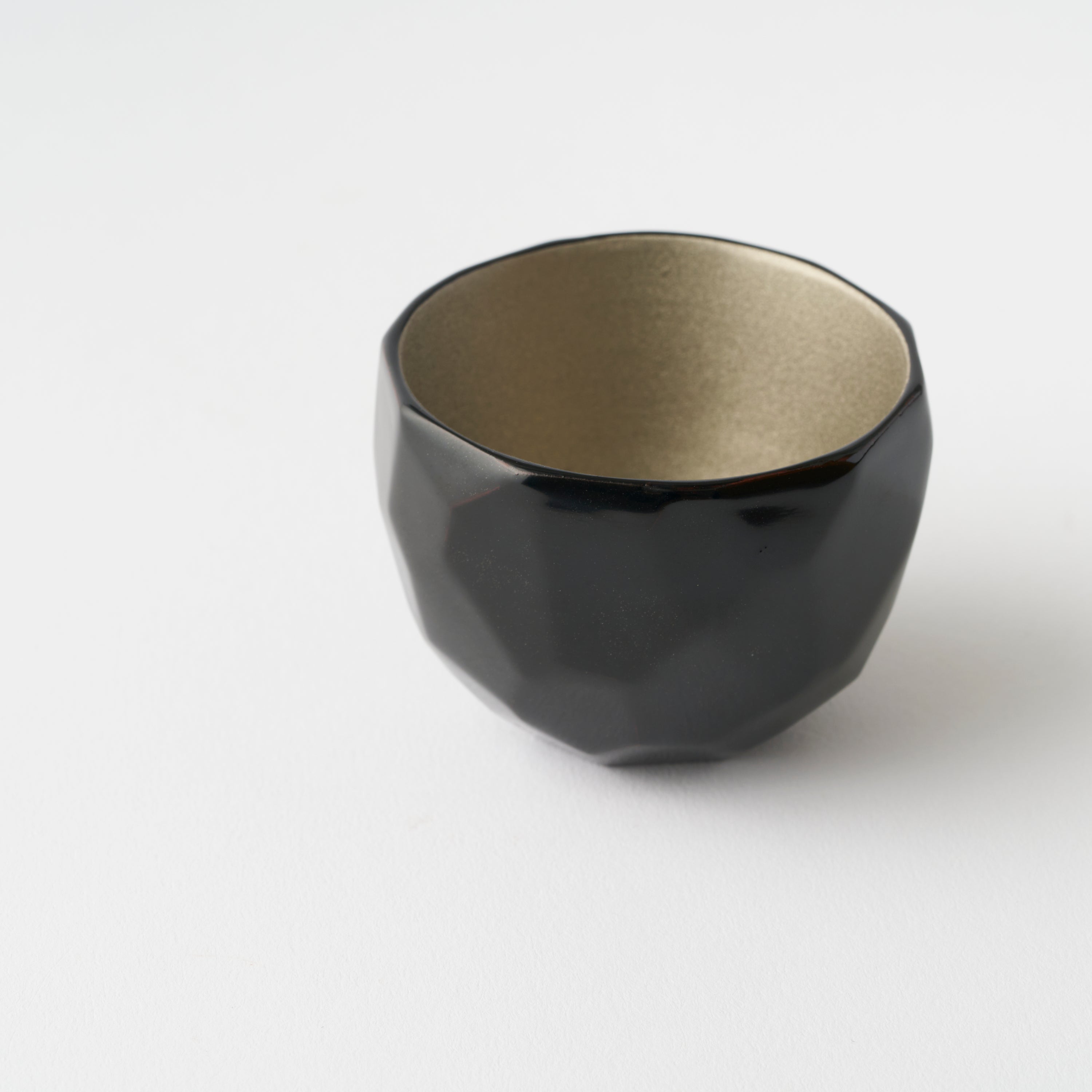 Black Faceted Sake Cup / Takao Togashi