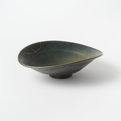 30cm Kuro Arita Bowl (Kintsugi) / Eijiro Tokunaga