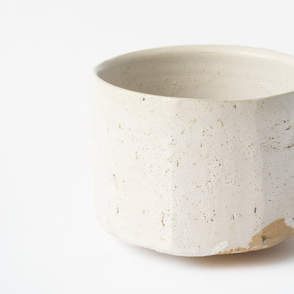 White Karatsu Faceted Tea Bowl / Raizan Yasunaga