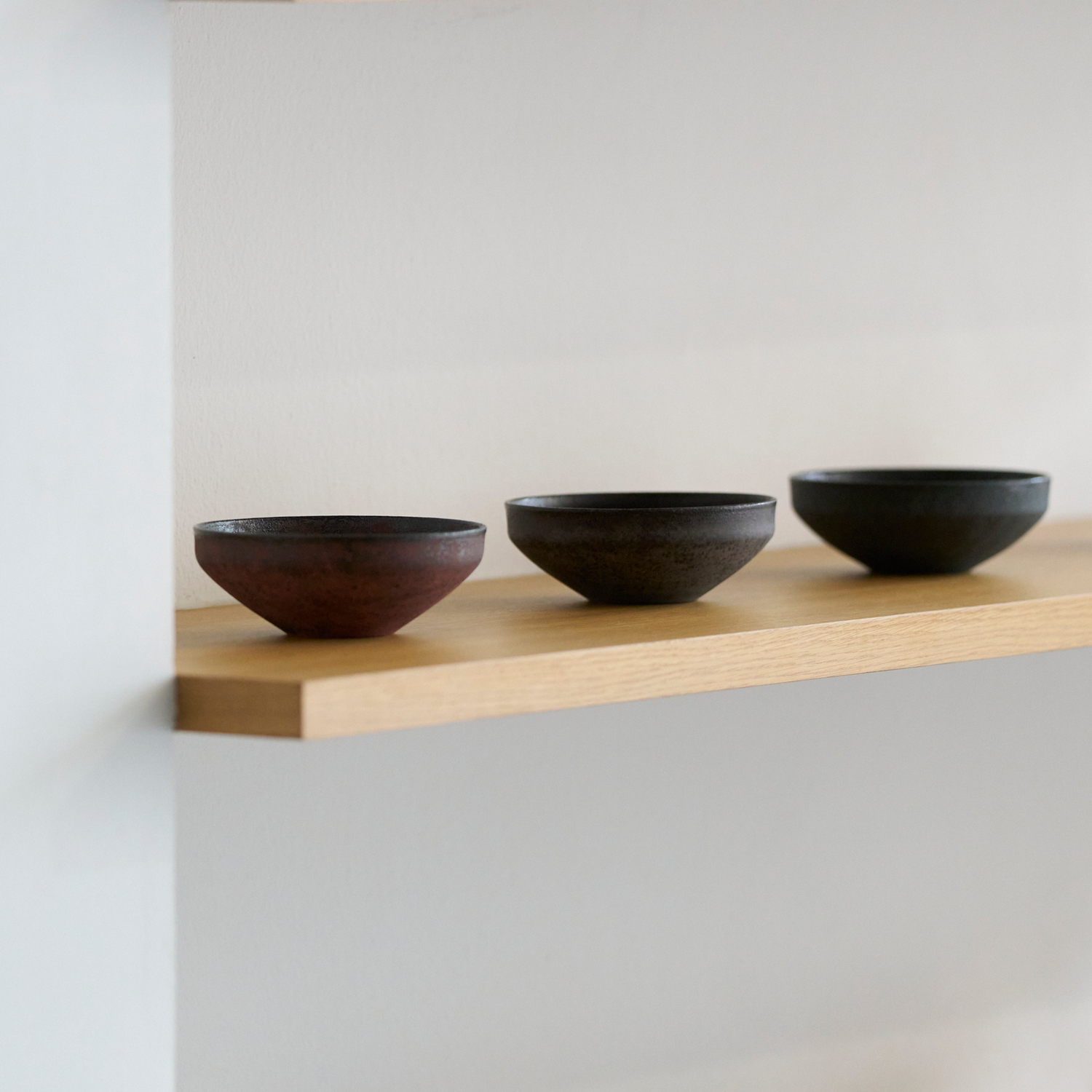 Chi no Utsuwa Vertical Rim Bowl (Gray) / Eiichi Shibuya