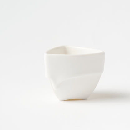 Dip White Sake Cup (Triangle) / Ryosuke Ando