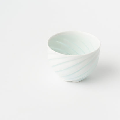 Light Vortex Sake Cup / Hiroshi Taruta