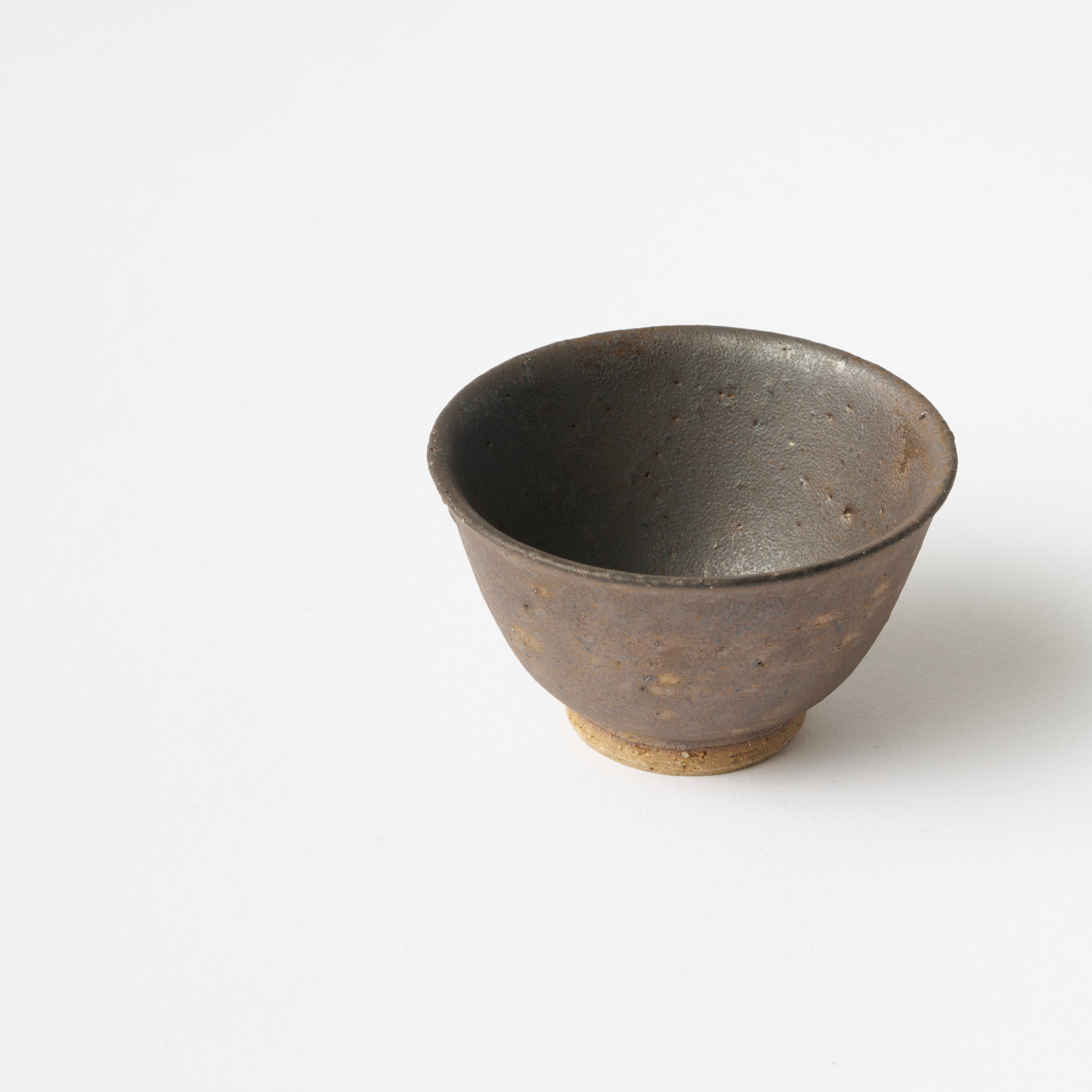 Tea Cup L (Black with Gold) / Junzo Maekawa