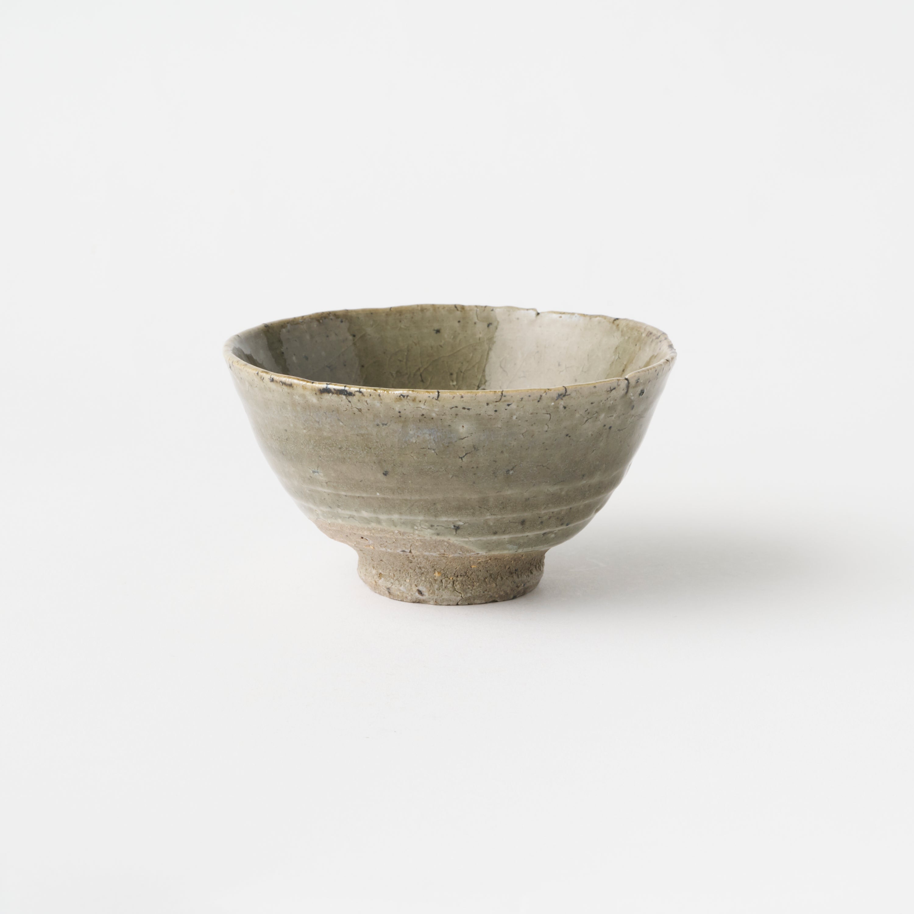 Feldspar Glaze Tea Bowl / Taki Nakazato