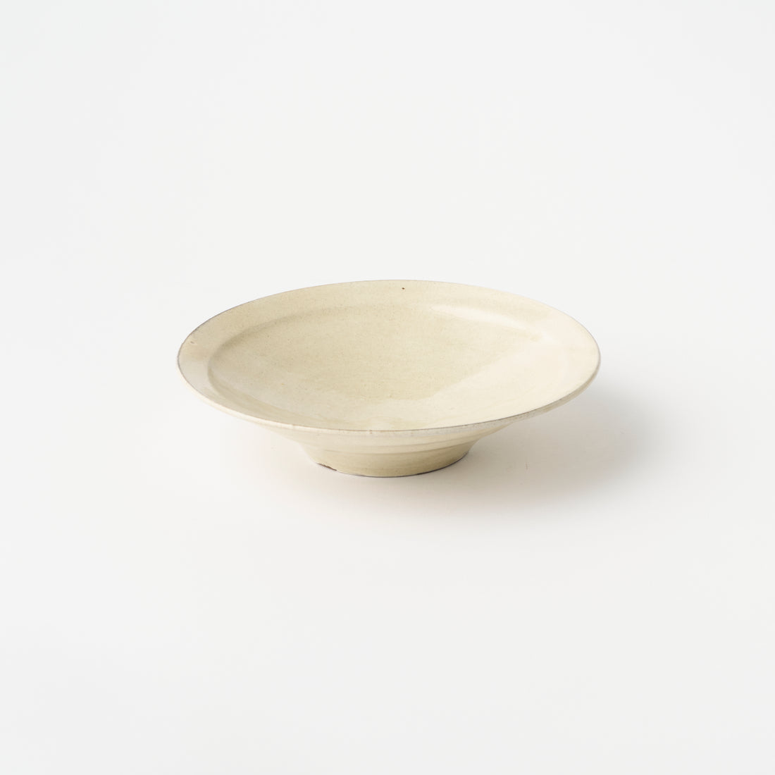 Kohiki Style (White Slip) Plate / Kenta Nakazato