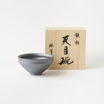 Tenmoku Bowl / Iron Glaze