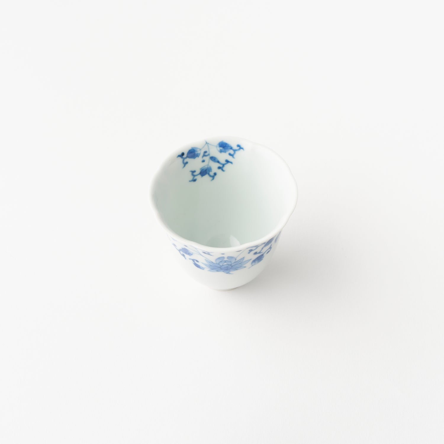 Rinka Tea Cup / Ringed Flower Arabesque